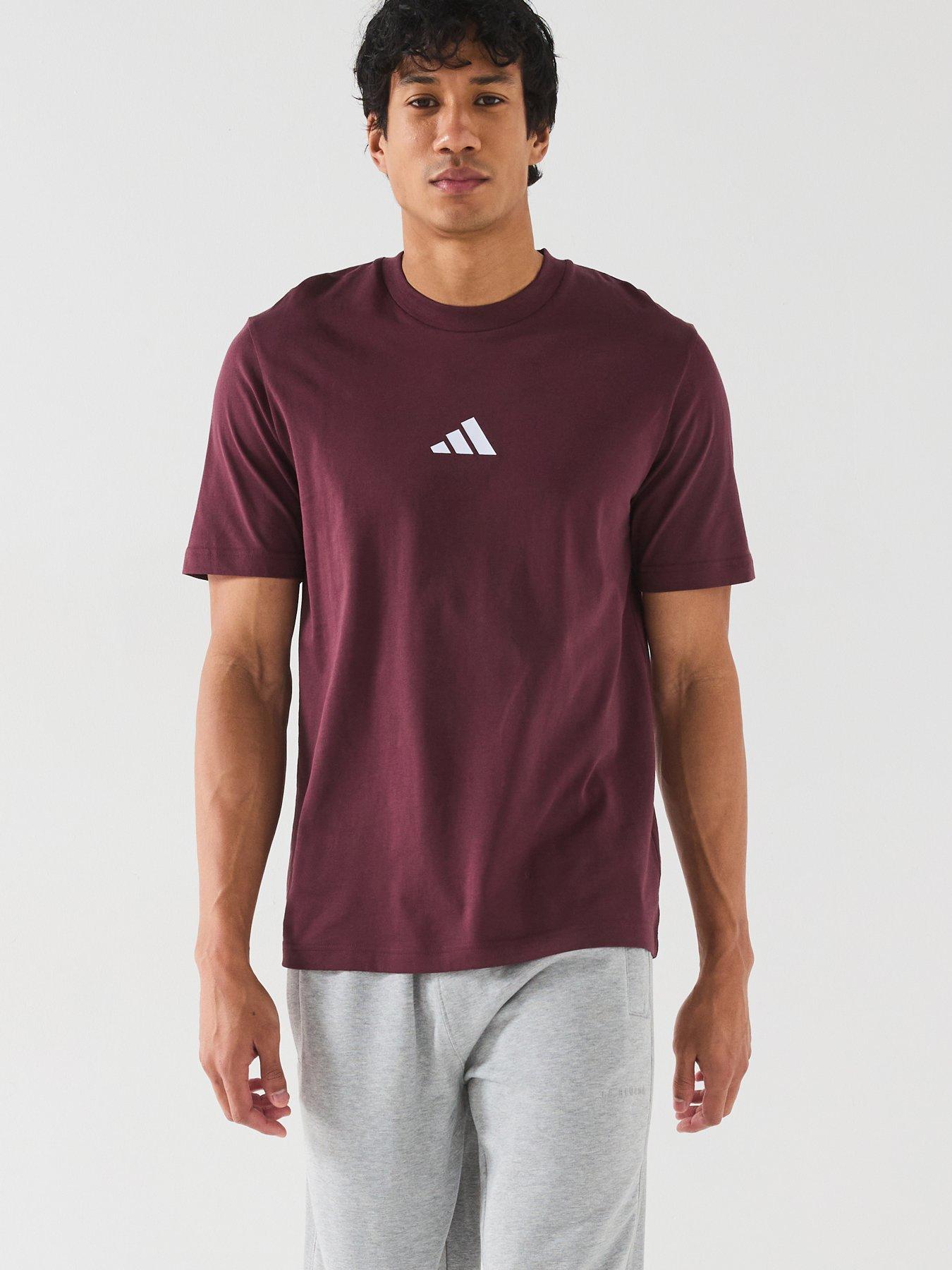 undefined Mens Essentials Small Logo Single Jersey Tee - Burgundy