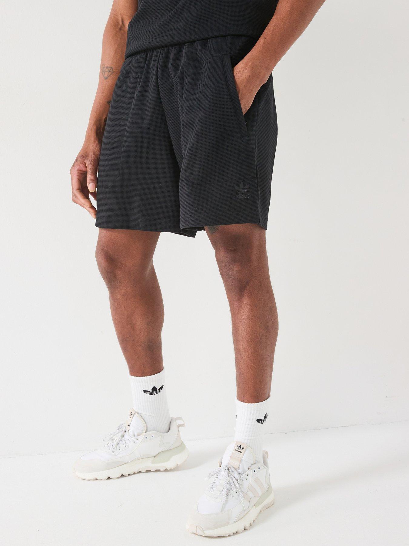 undefined Men's Trefoil Essentials Shorts - Black