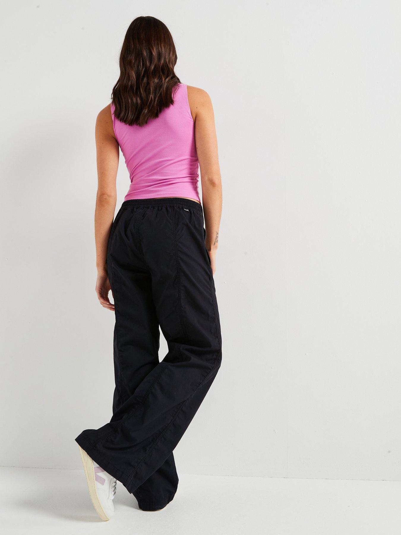 Image 2 of 6 of Levi's Baggy Parachute - Black