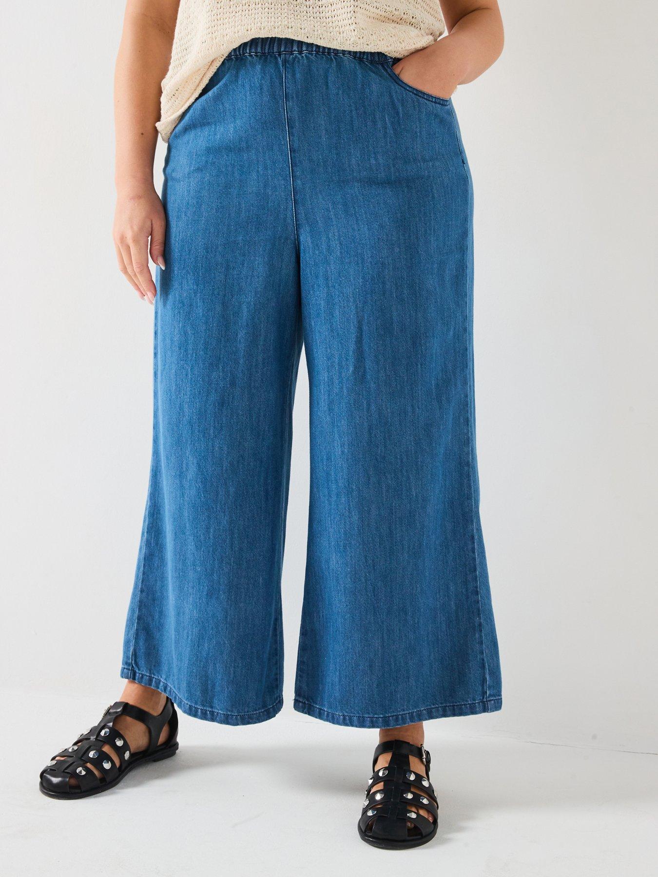 undefined Elasticated Waist Crop Jean - Mid Wash