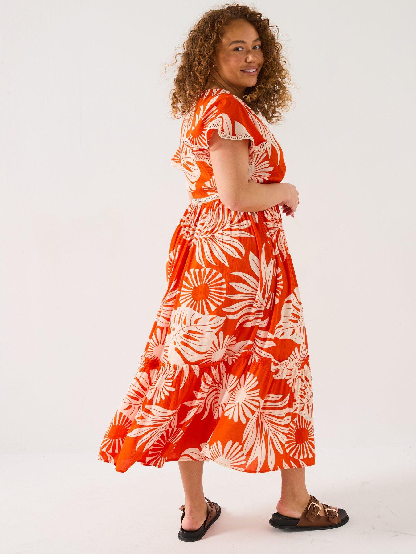 Image 3 of 6 of V by Very Curve Lace Trim Cheesecloth Midi Dress - Print
