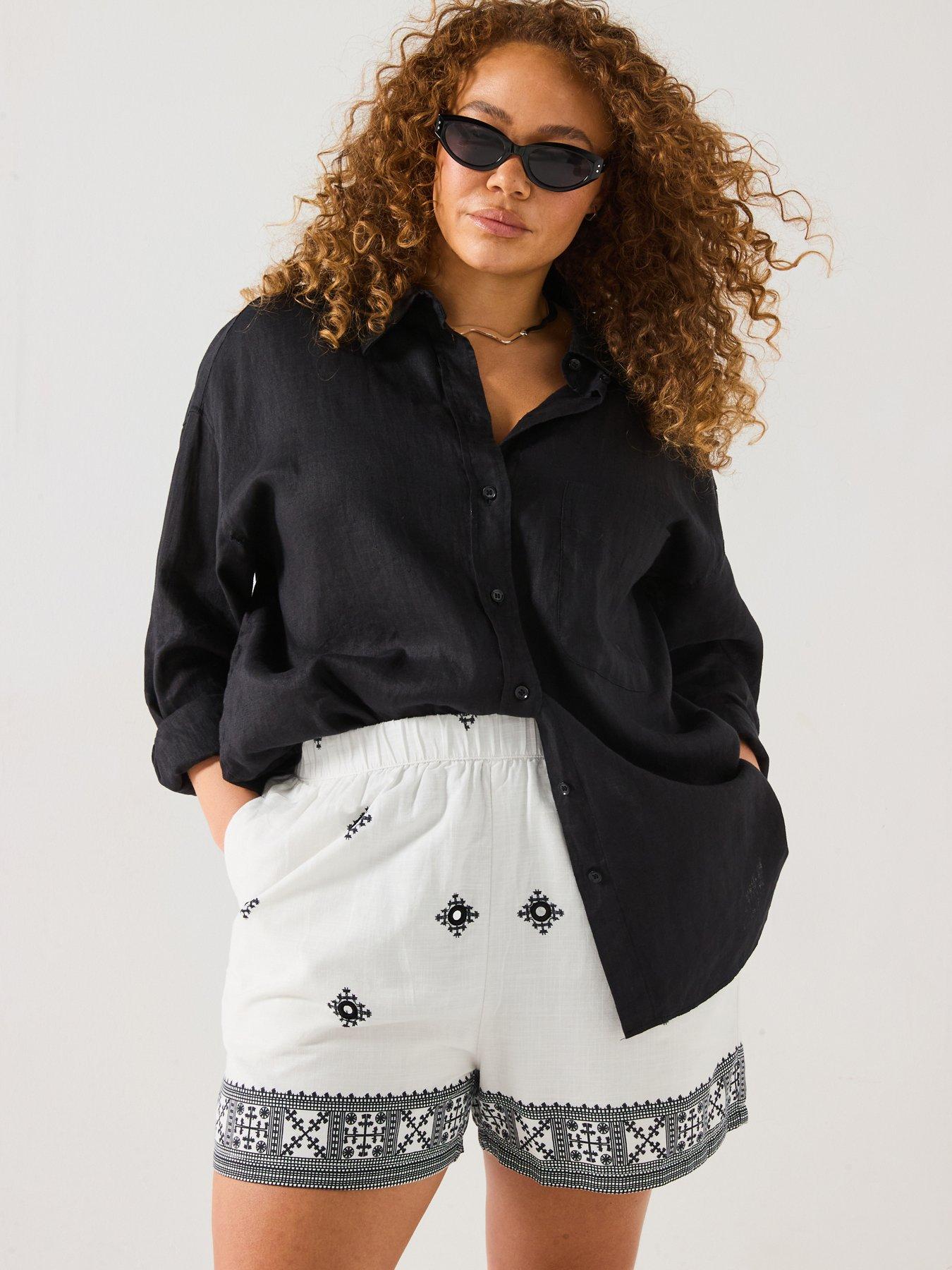 undefined Printed Shorts - Black