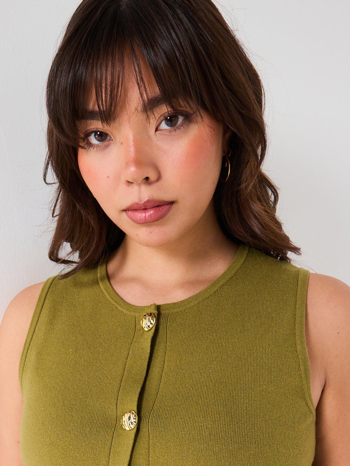 Image 4 of 6 of V by Very Curve Knitted Button Through Waistcoat - Green