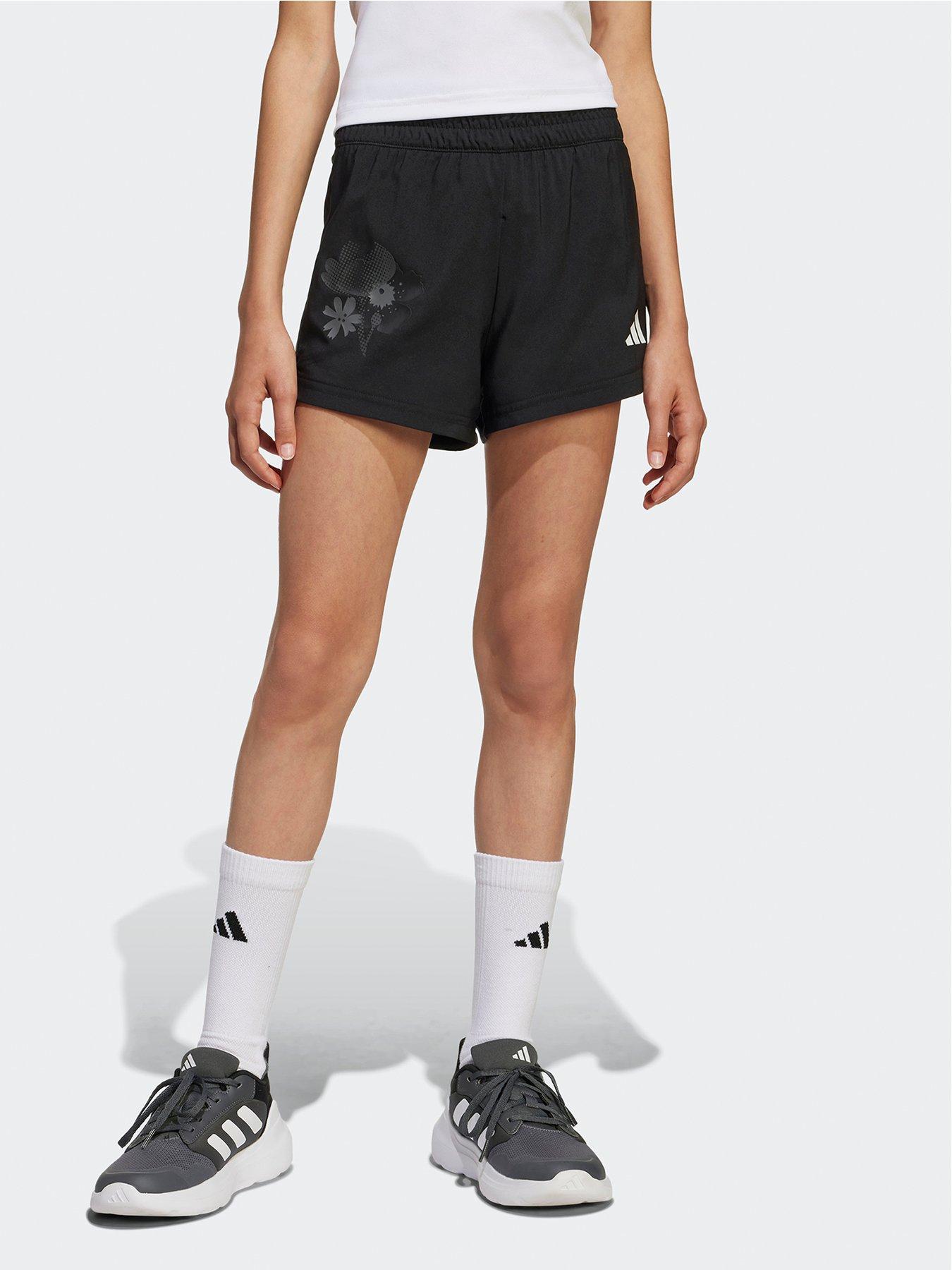undefined Junior Girls Train Essentials Shorts - Black