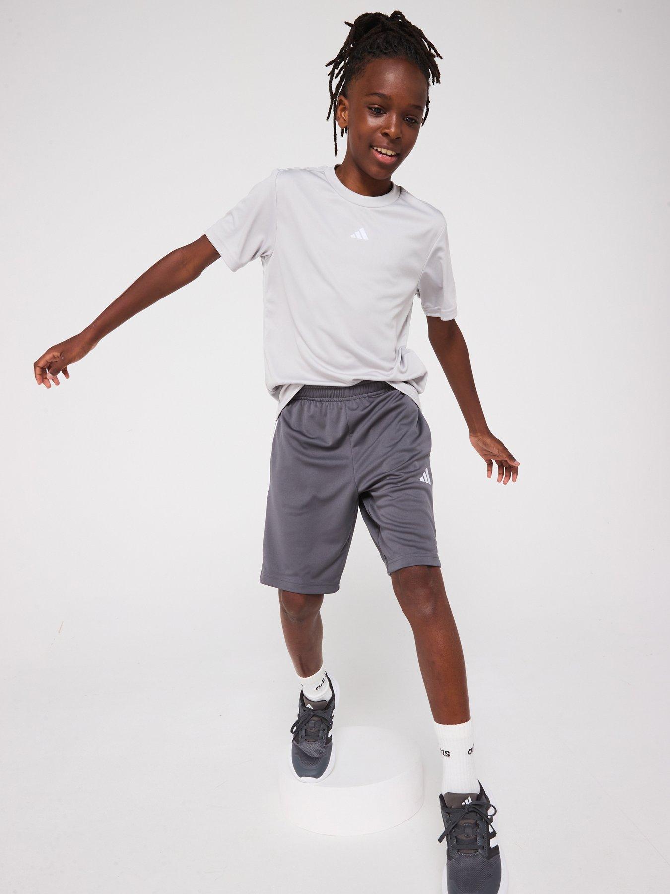 undefined Junior Boys Train Essentials 3 Stripe Shorts - Grey/White