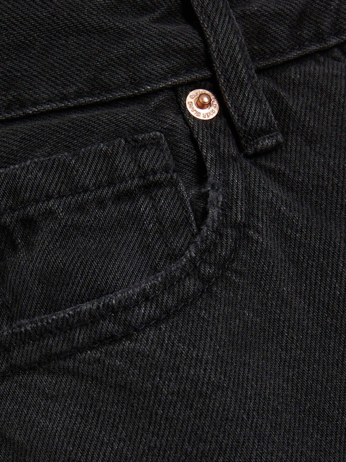 Image 6 of 6 of River Island Relaxed Straight Leg Jeans - Black