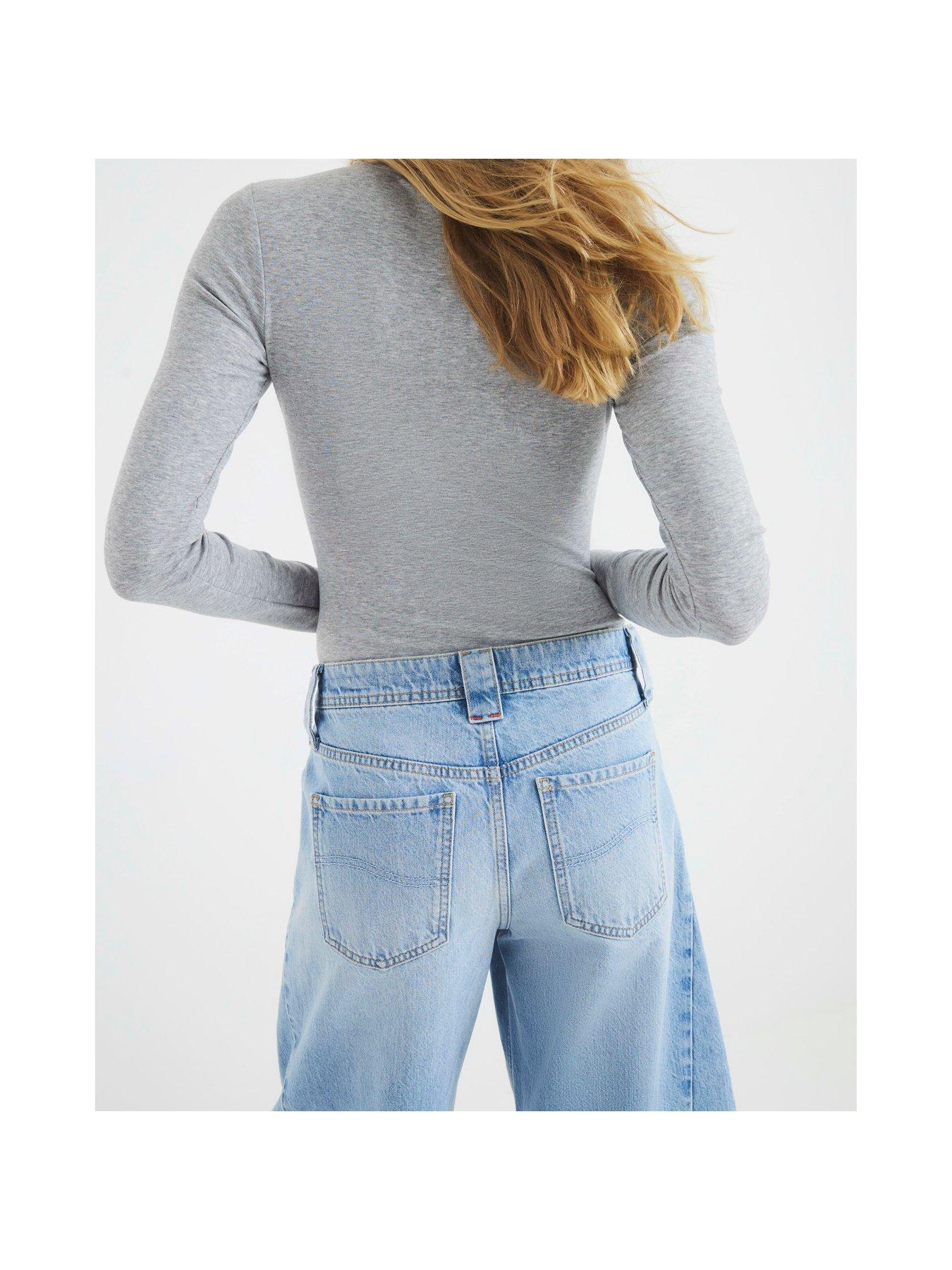 Image 2 of 5 of River Island Seam Detail Barrel Jeans - Light Blue