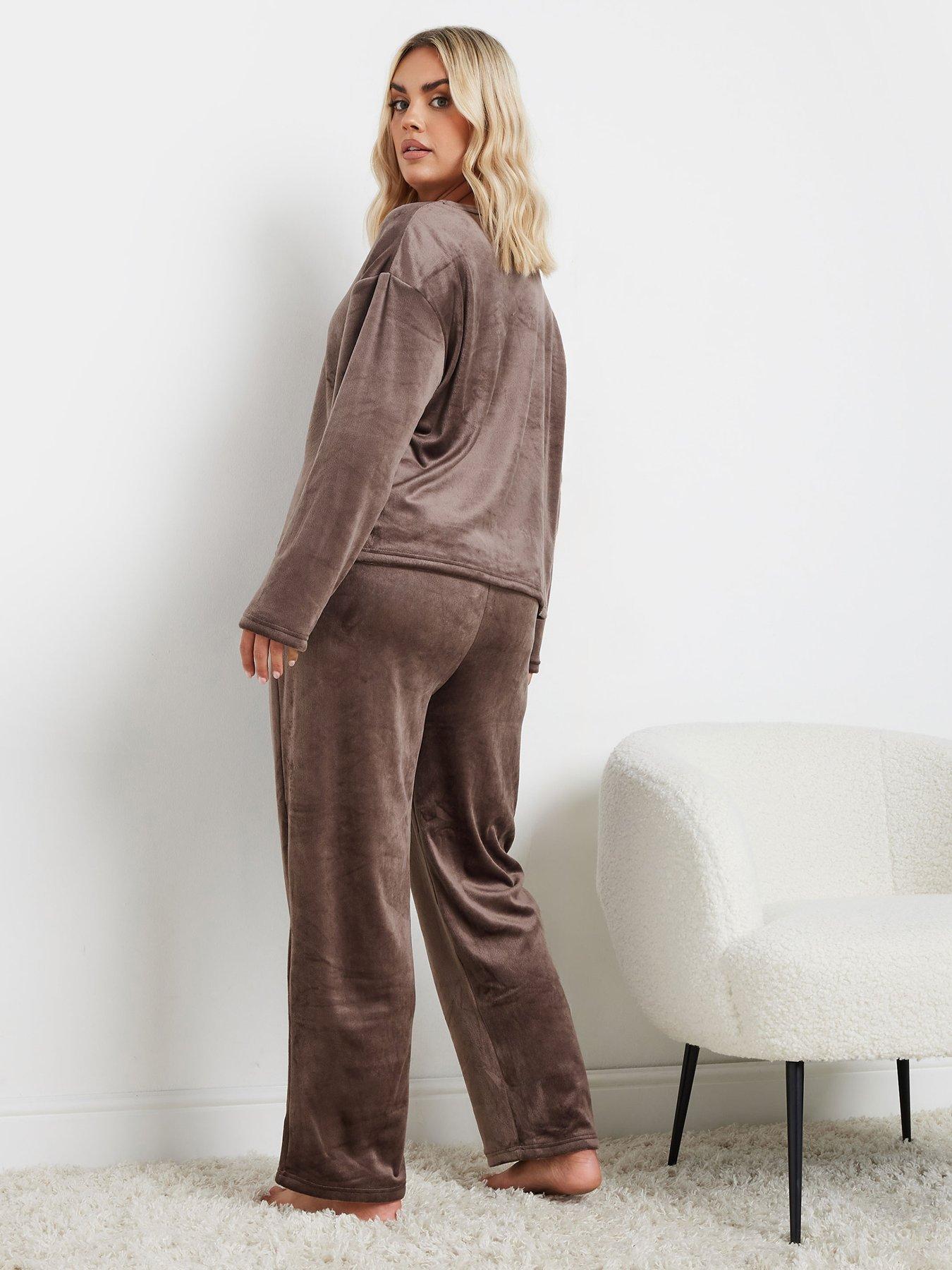 Image 2 of 4 of Yours Curve Long Sleeve Fleece Lounge Set - Brown