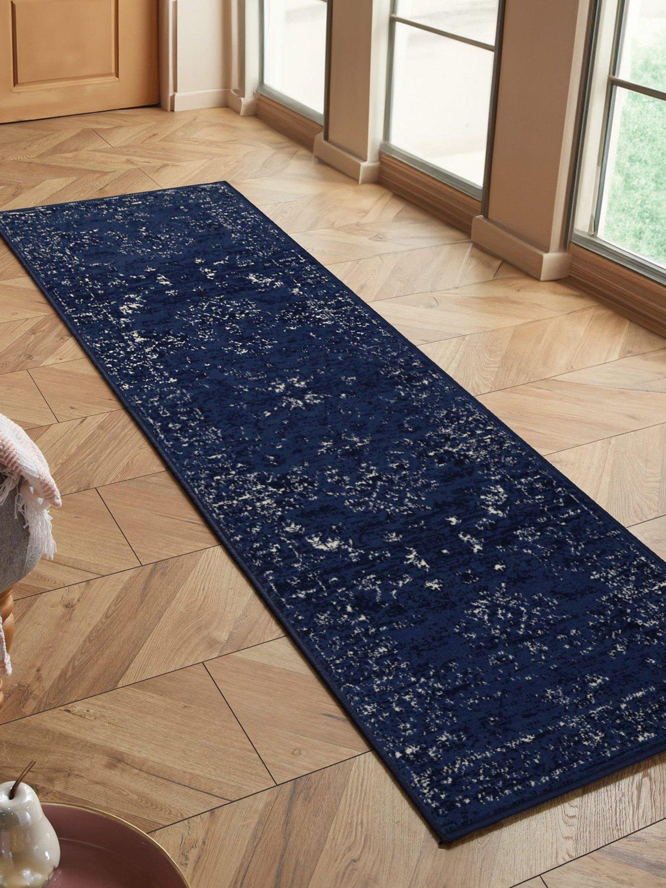 Image of  Maestro Navy Runner