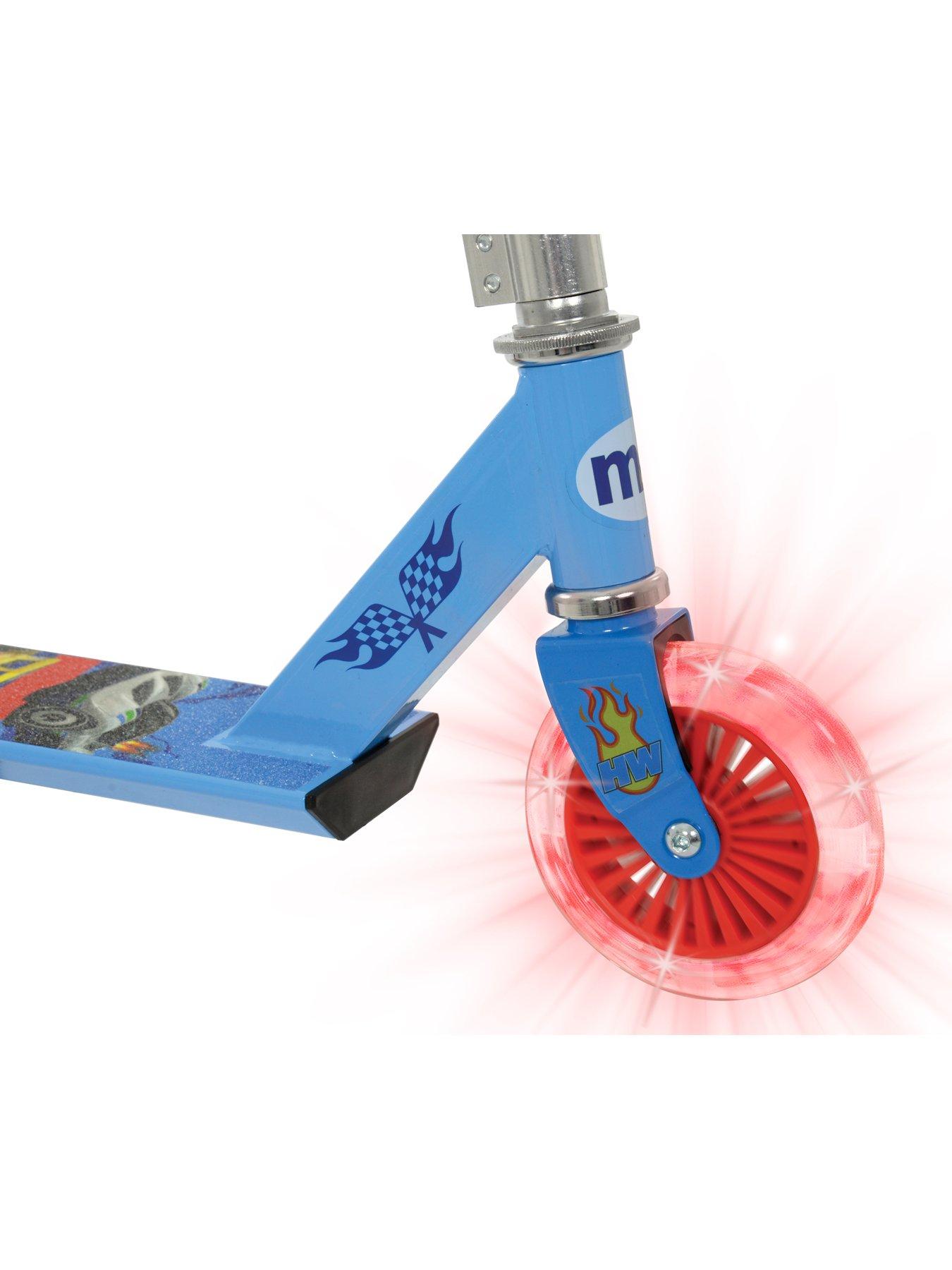 Image 6 of 7 of Hot Wheels Folding Inline Revver Scooter with Light up Wheels