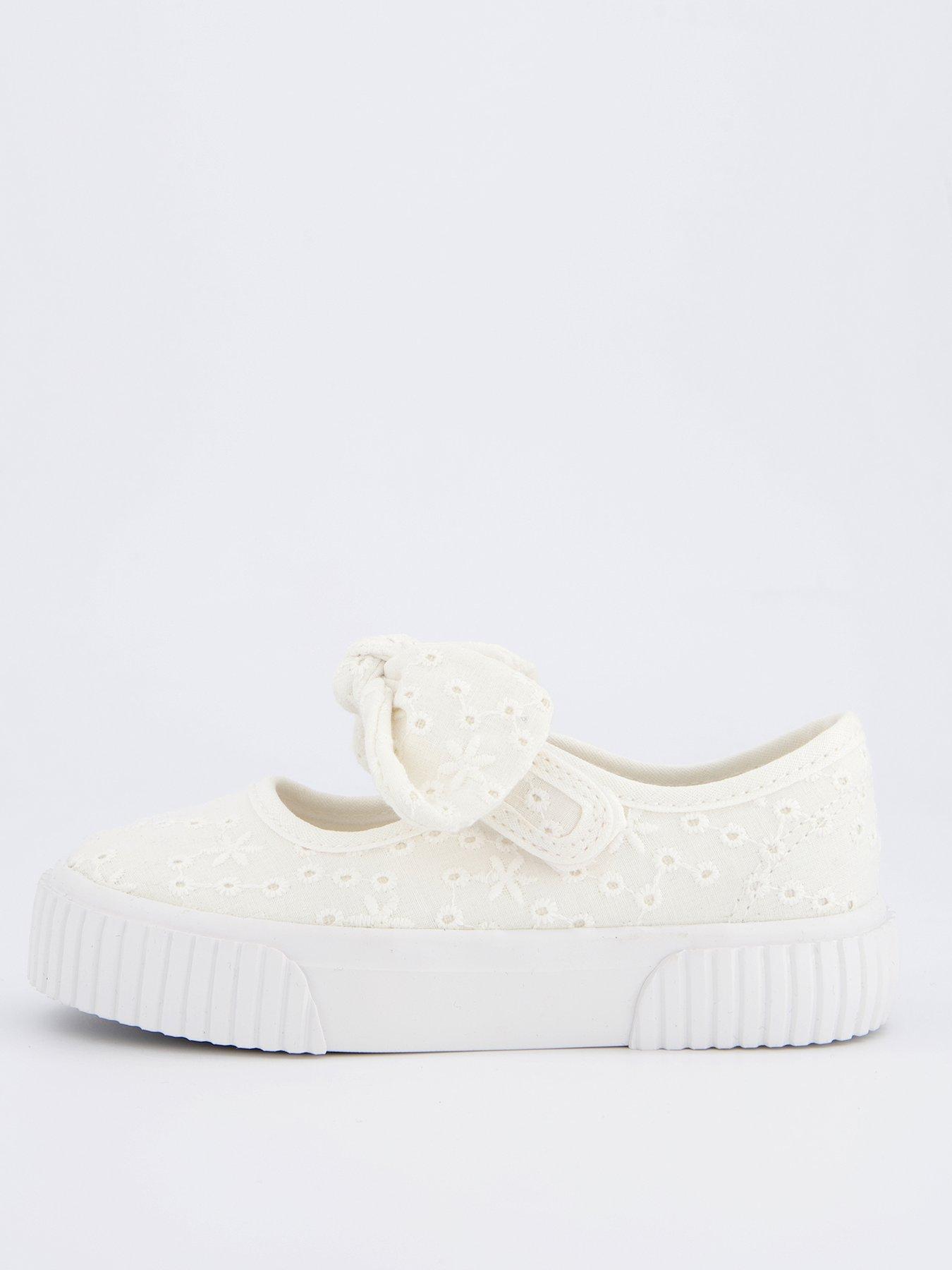Everyday Girls Broderie Bow Mary-Jane Pump - White
