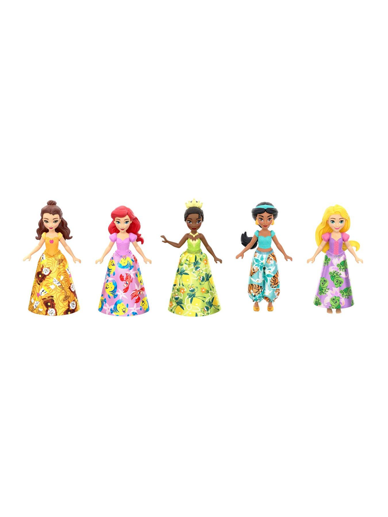 Friends Set with 5 Small Dolls in Sparkling Outfits 5 Friend Figures