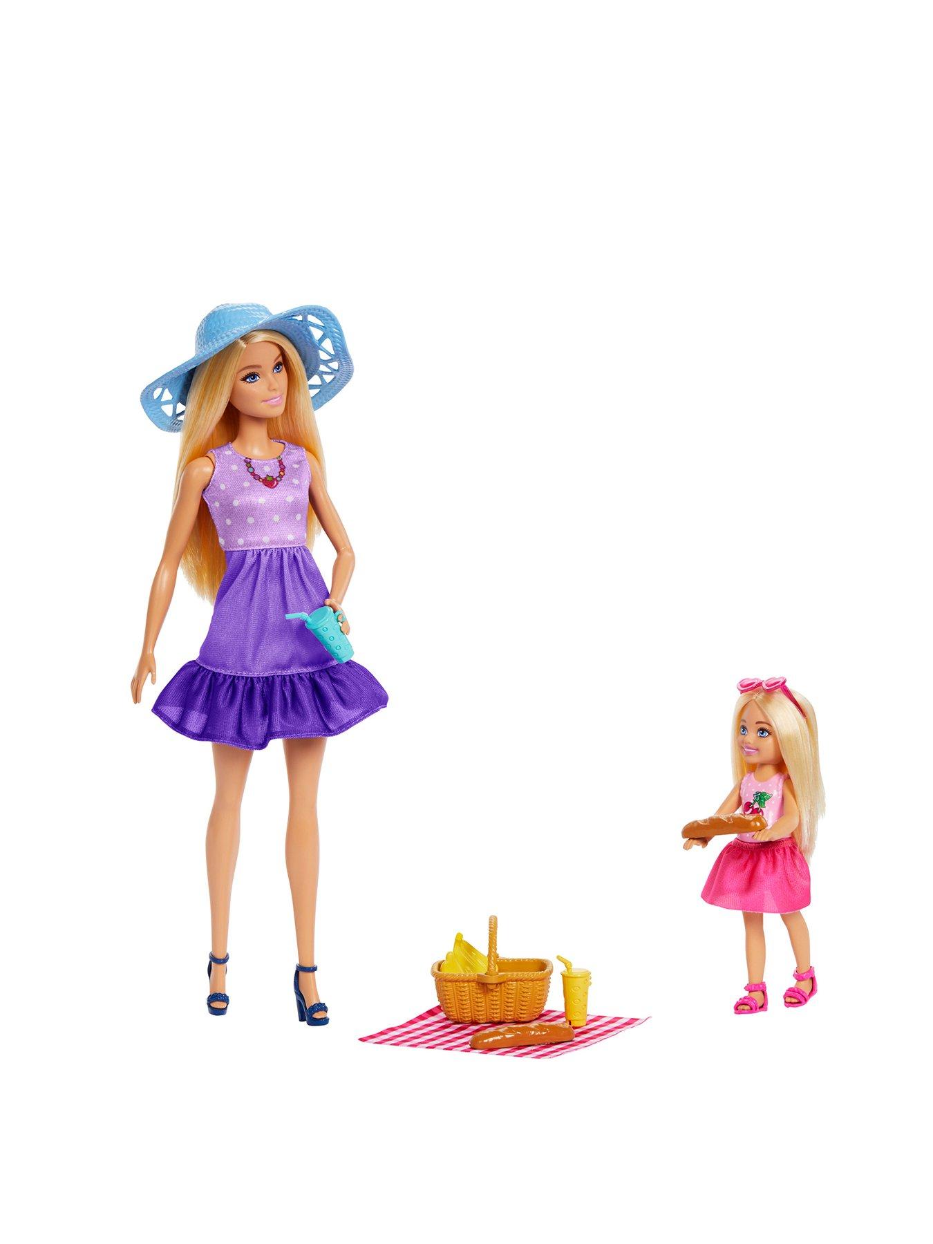 undefined Family  &  Friends Dolls, Picnic-Themed Playset with 2 Dolls  &  9 Pieces