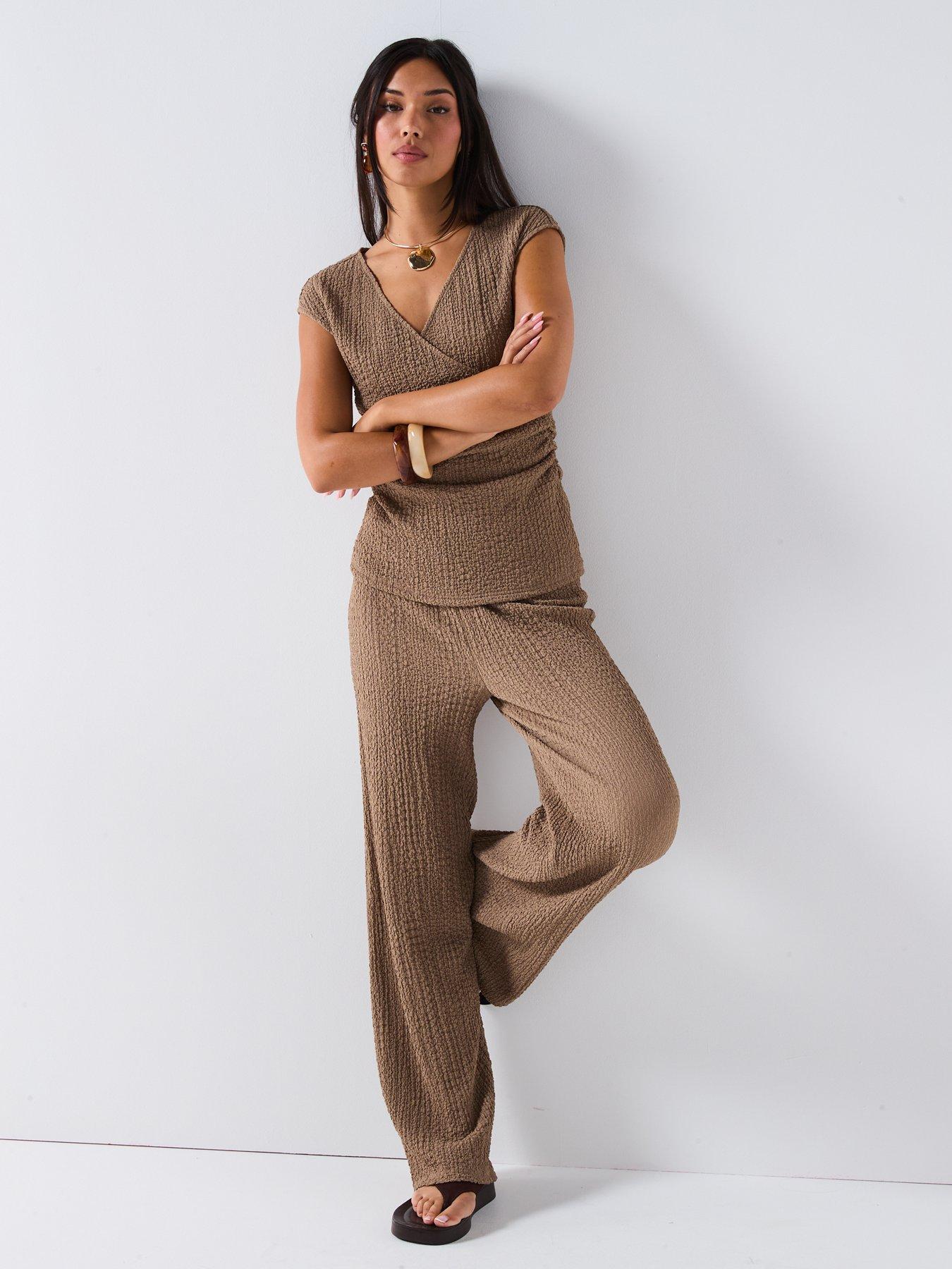 Image 3 of 6 of V by Very Texture Co Ord Bottom