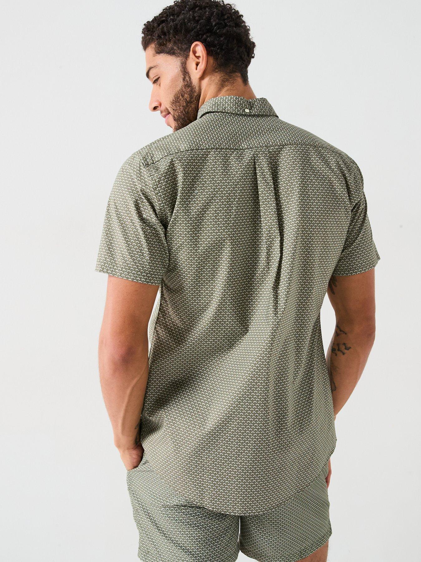 Image 2 of 5 of Barbour Shell Short Sleeve Tailored Fit Shirt - Dark Green