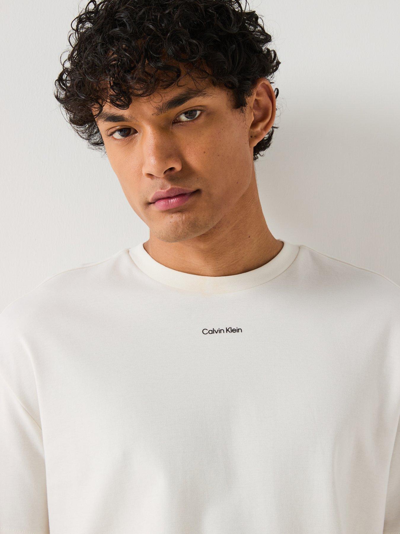   NANO LOGO INTERLOCK Tシャツ Calvin Klein Nano Logo Interlock T-Shirt - Light Natural | Very