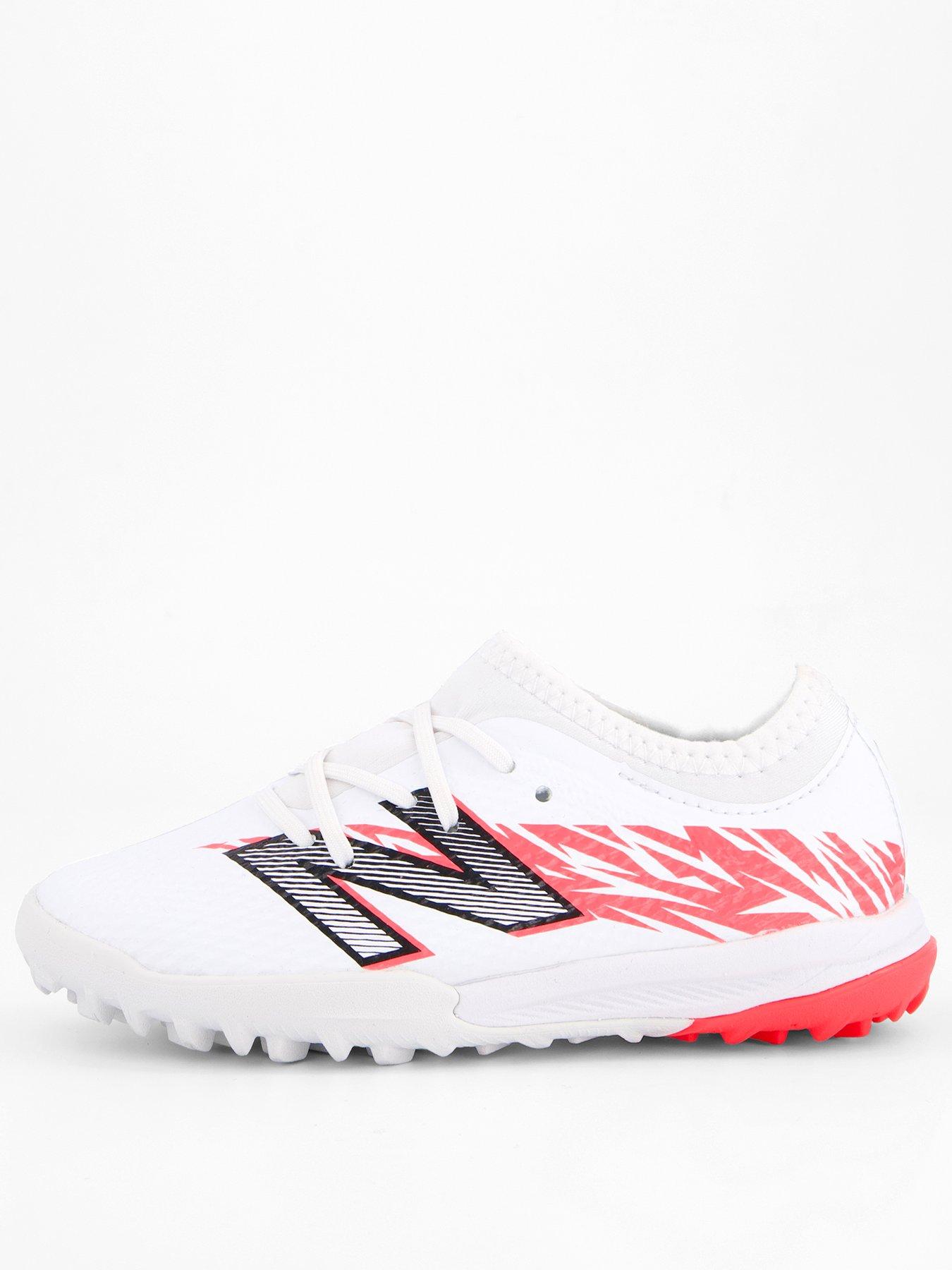 undefined Junior Furon V8 Dispatch Astro Turf Football Boots - White