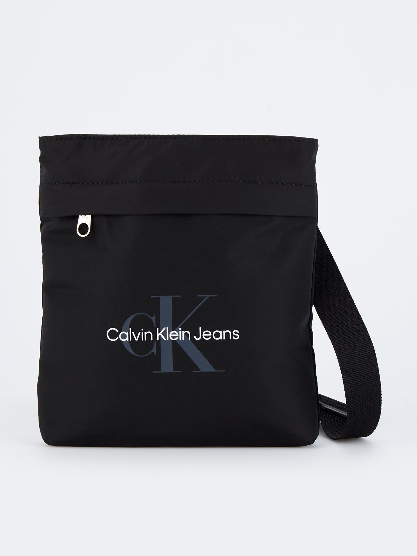 undefined Sport Essentials Logo Phone Bag - Black