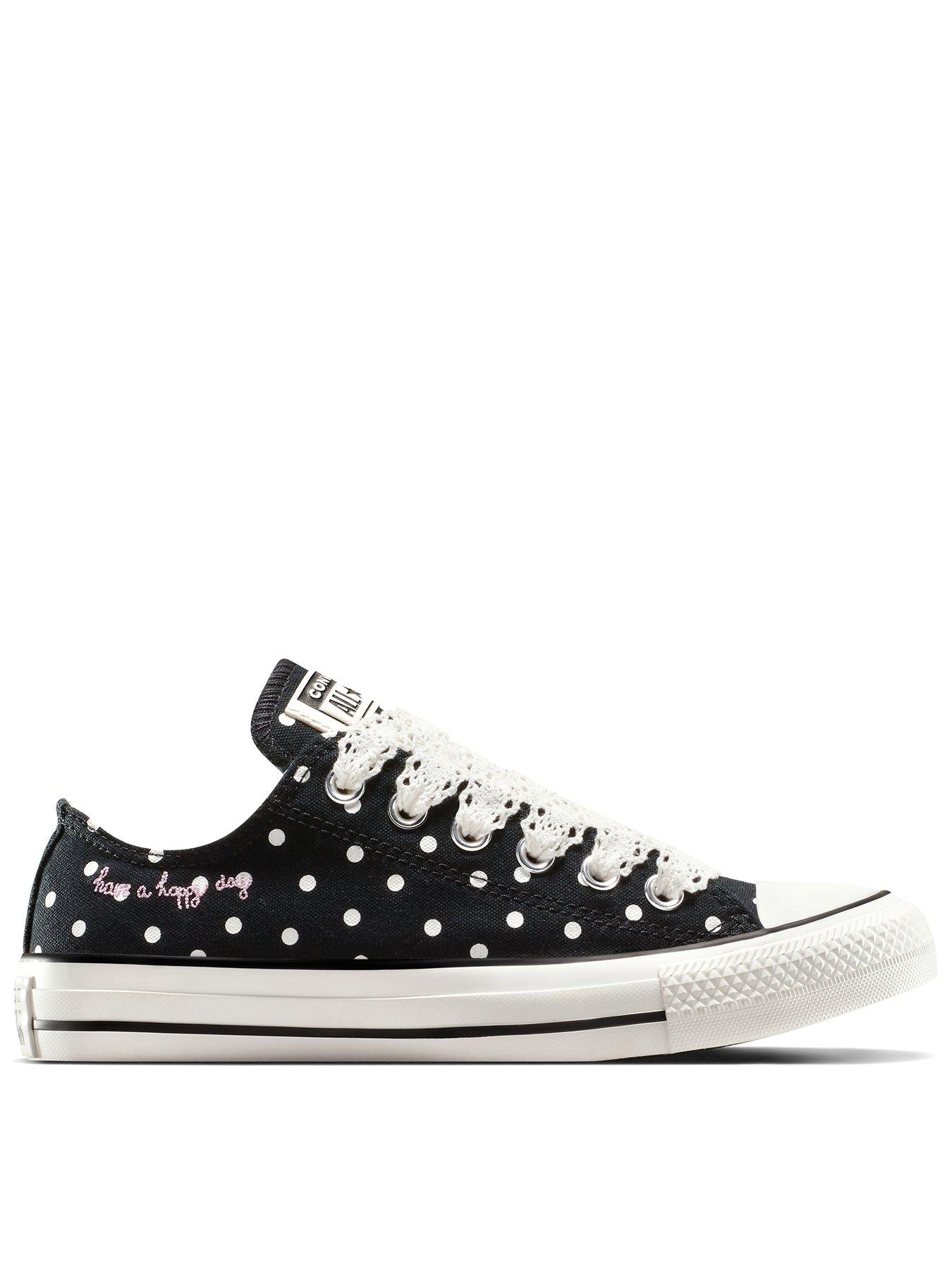 undefined Women's Chuck Taylor All Star Canvas Ox Trainers - Black