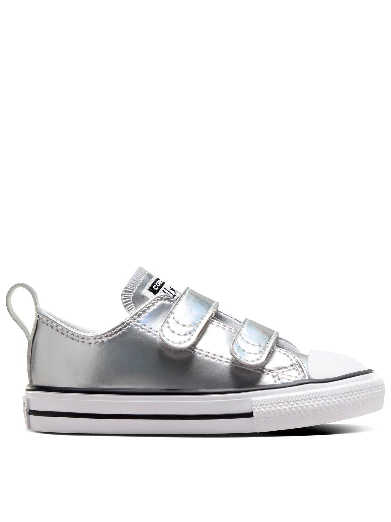 undefined Kids Chuck Taylor All Star 2V Synthetic Ox - Silver