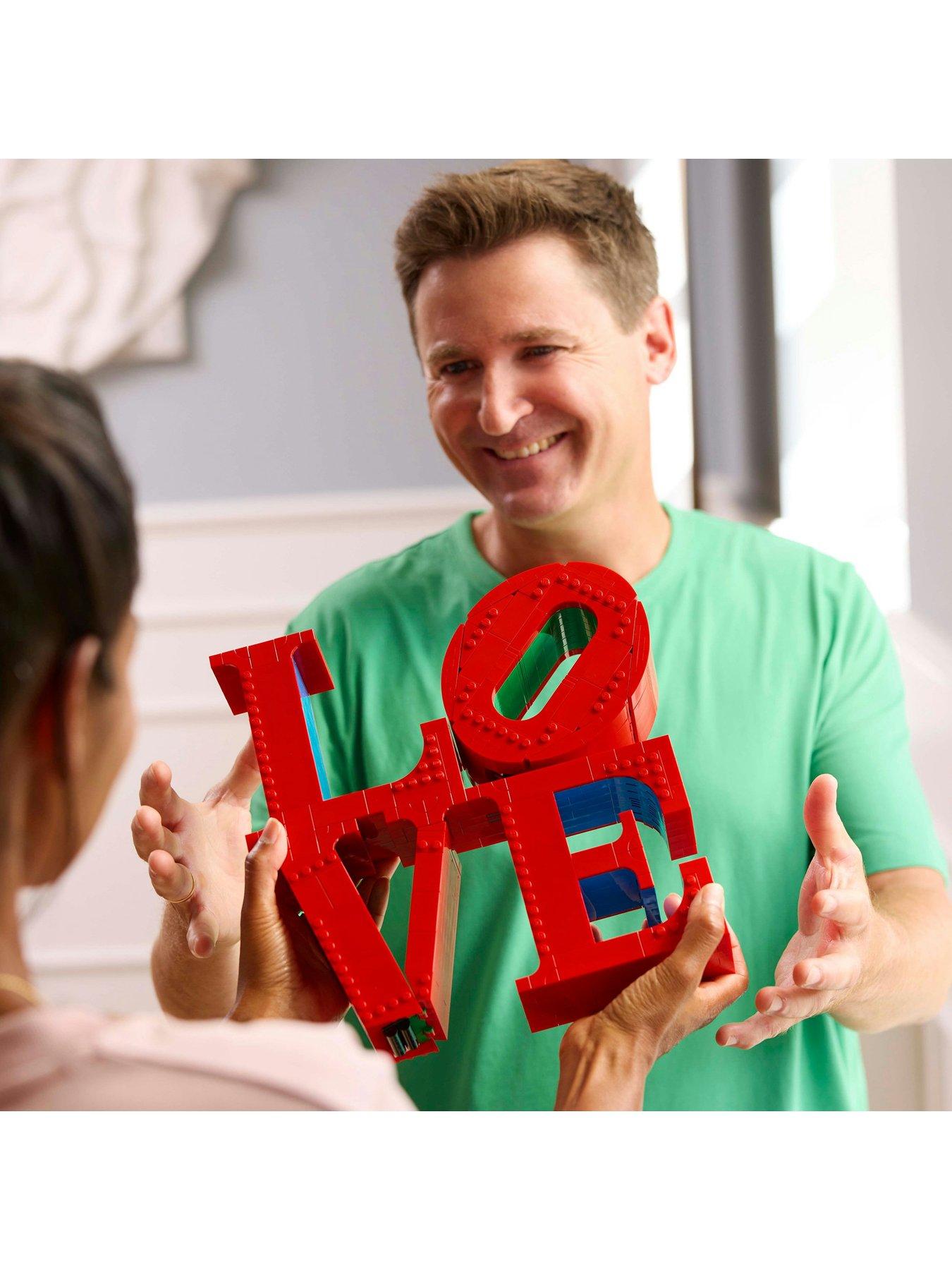 Image 6 of 8 of LEGO ART Love Letters 31214