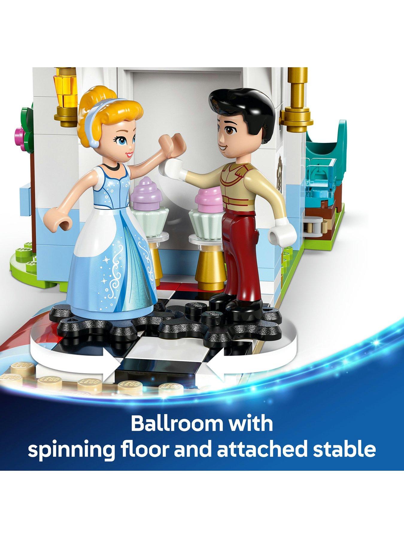Image 4 of 8 of LEGO Disney Cinderellas Castle &amp; Horse Carriage 43275