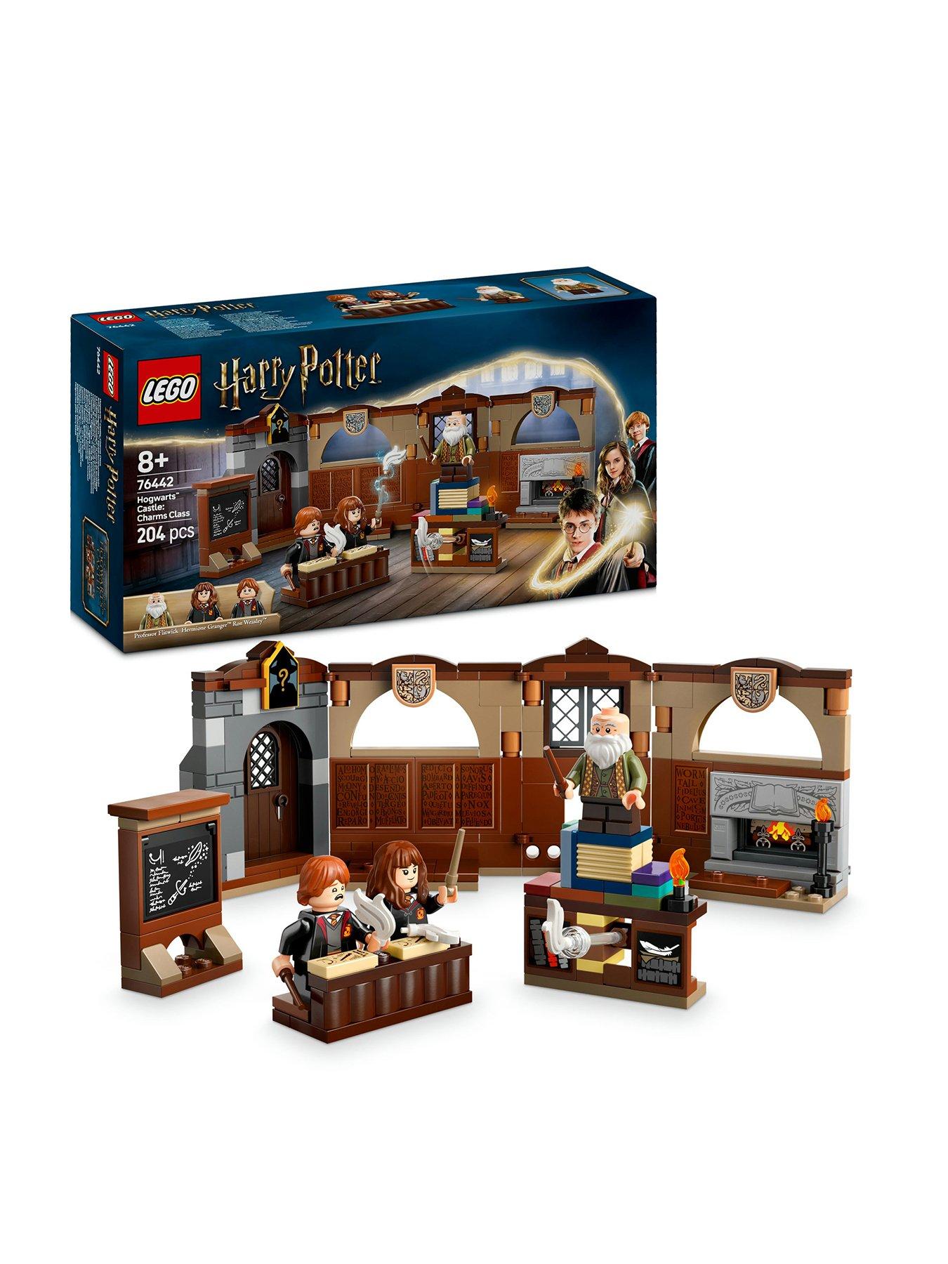 Hogwarts Castle Charms Class 76442