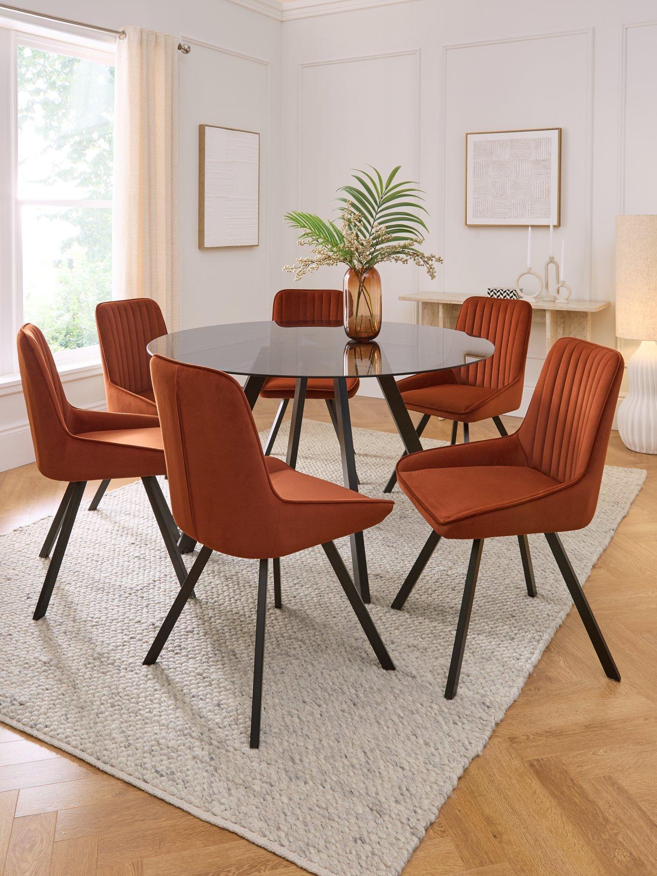 The Very Collection Marlow 130 cm Black Round Dining Table + 6 Marlow Rust Chairs
