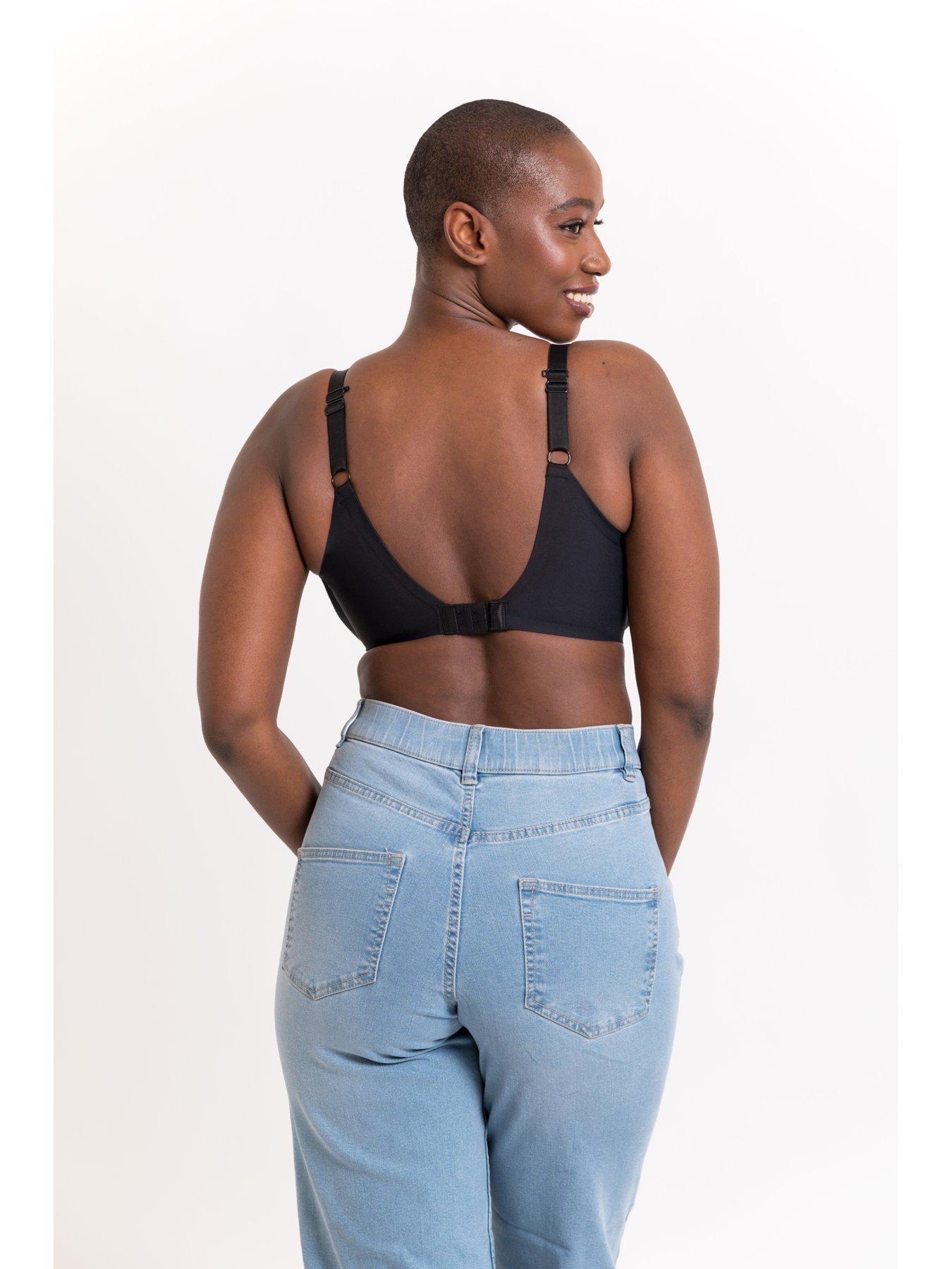 Image 2 of 6 of Curvy Kate Smoothie Spacer Moulded T-shirt Plunge Bra - Black