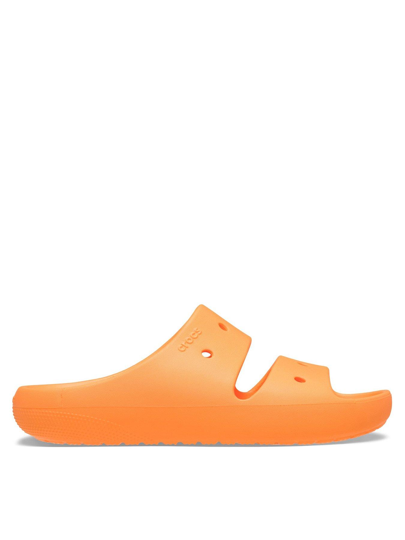 Crocs Classic Sandal V2, Orange, Size 4, Women