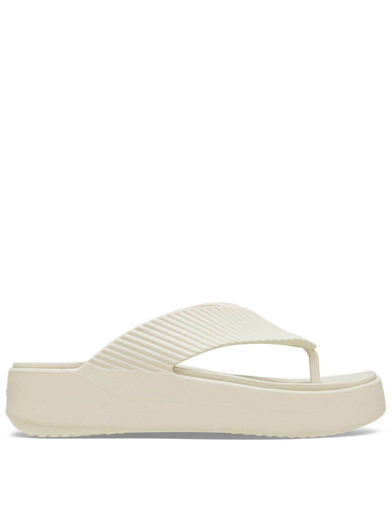 undefined Getaway Groove Platform Flip Flop - Nude