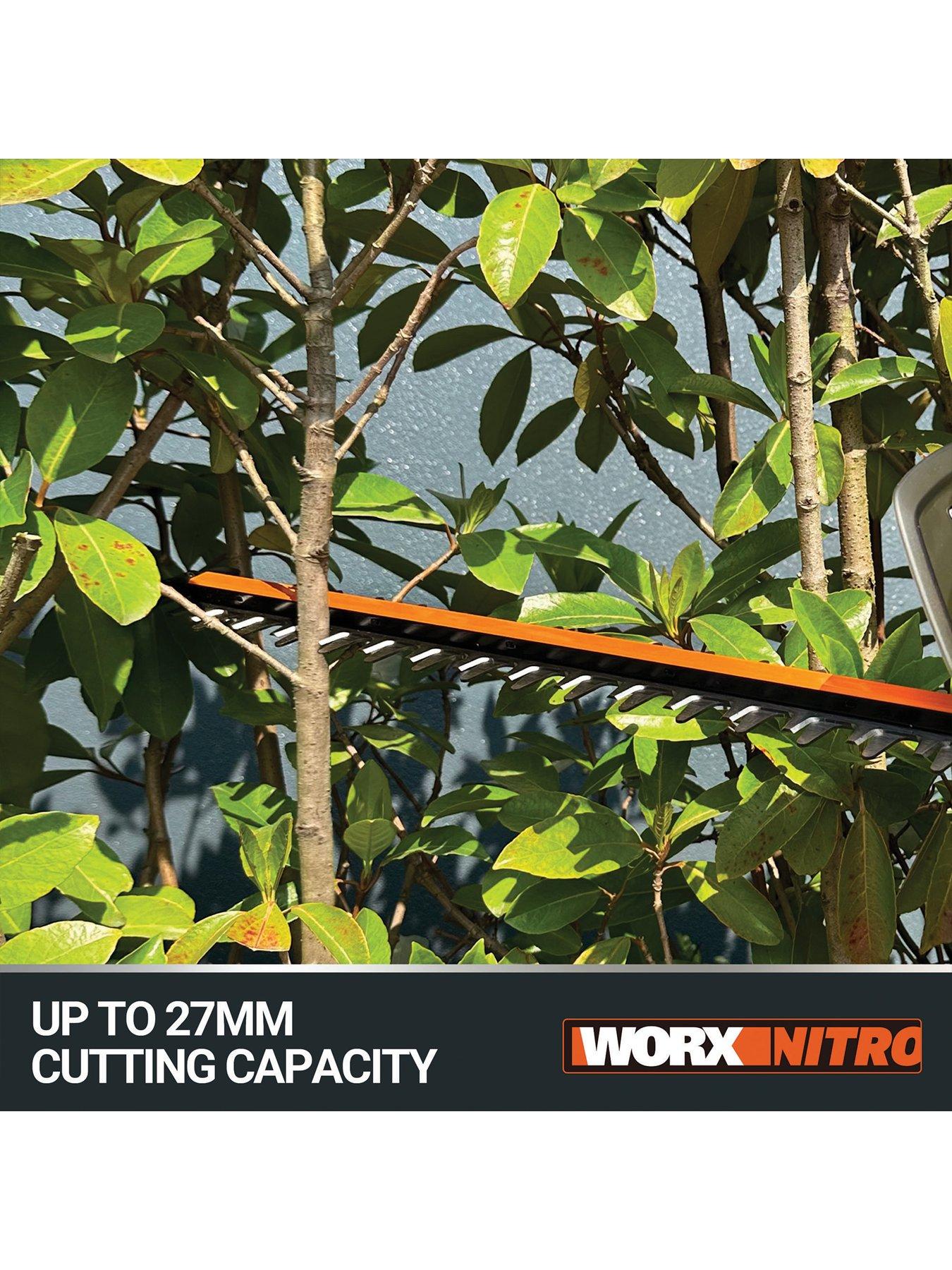 Image 4 of 8 of Worx 20V 57cm Brushless Cordless Hedge Trimmer with x1 4.0Ah Battery and Charger