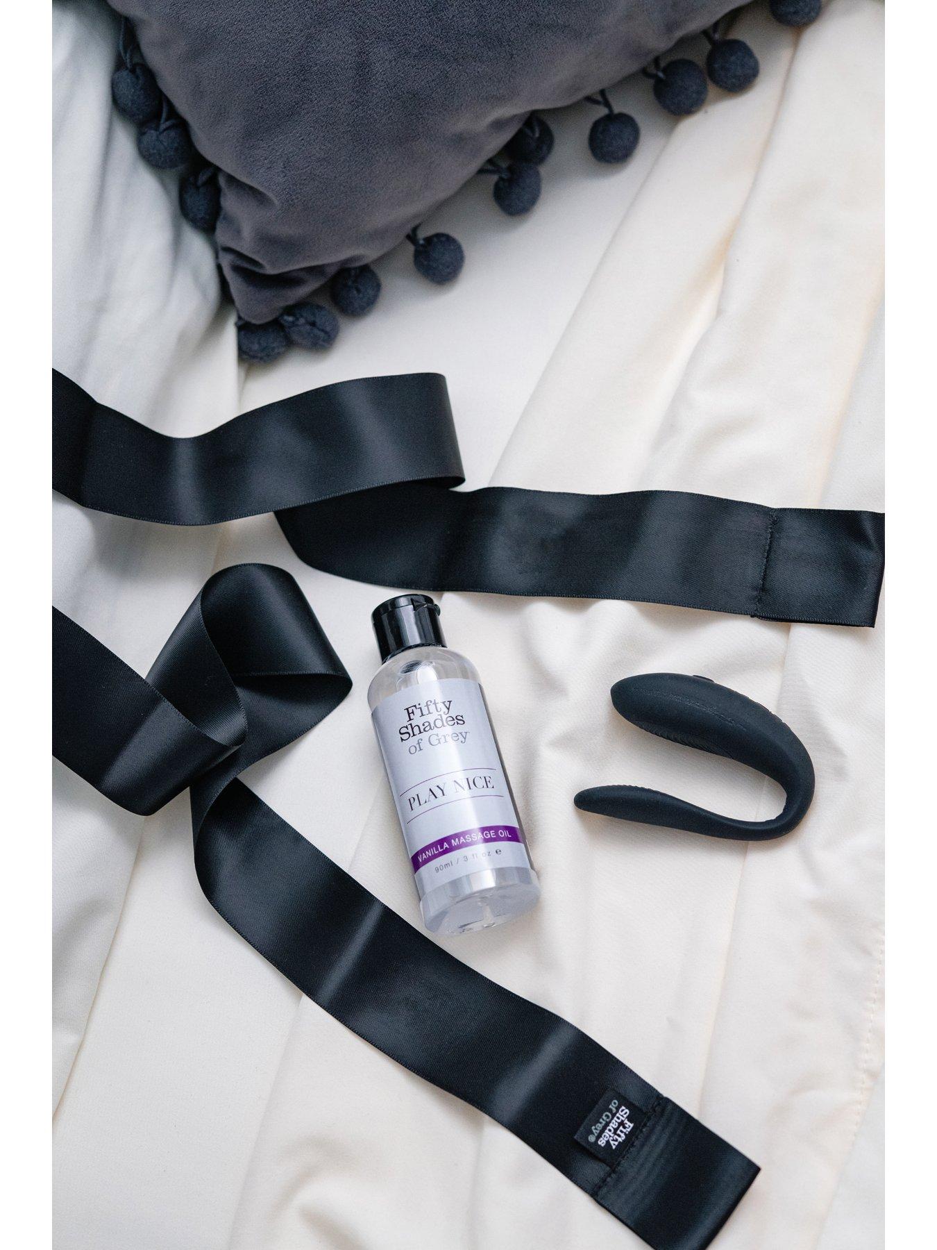 Image 7 of 8 of Lovehoney Fifty Shades of Grey X We-Vibe Moving As One Couples Kit