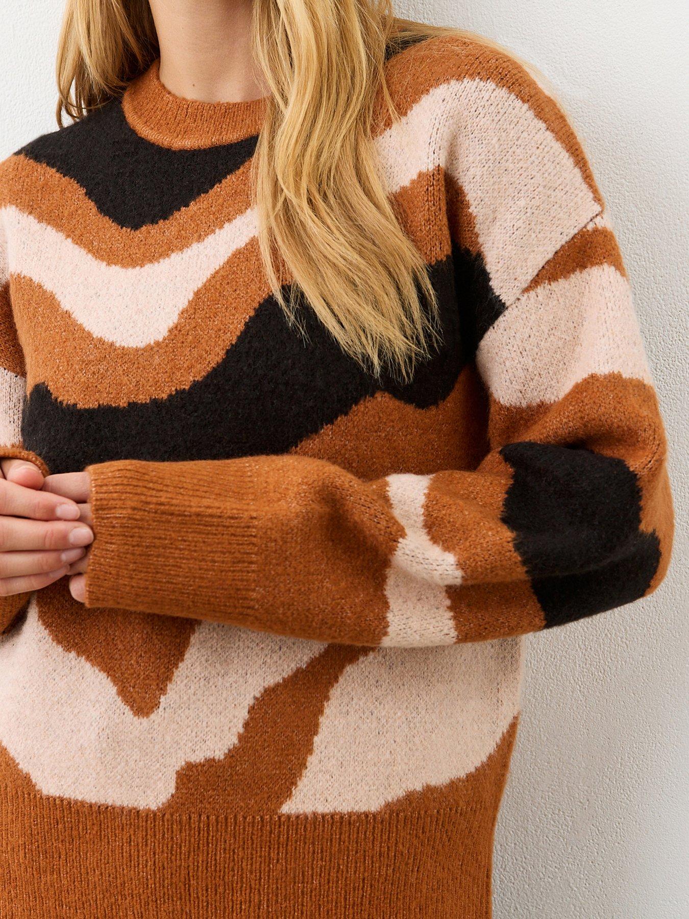 Image 4 of 4 of Finery Minnie Jumper - Brown