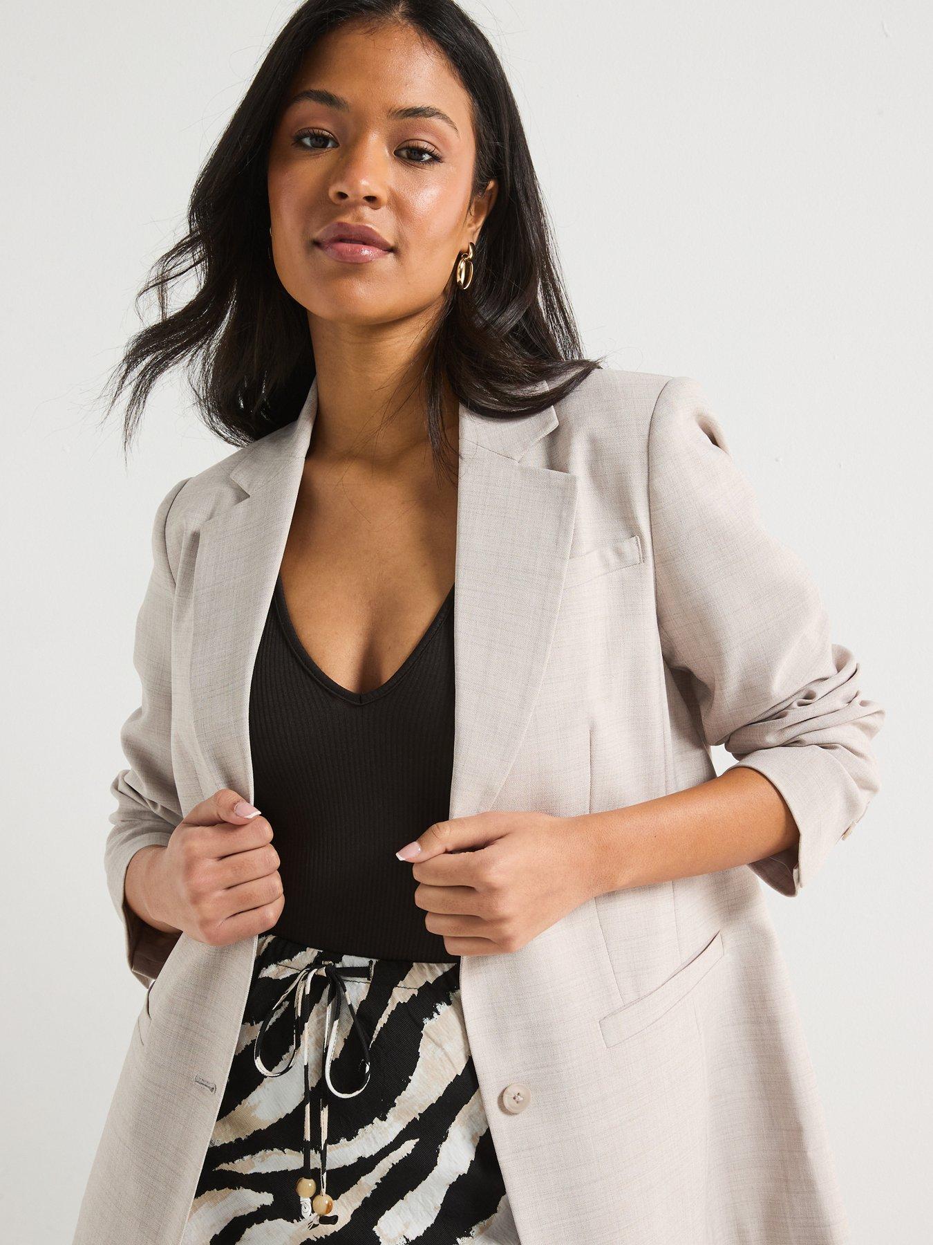 Image 4 of 5 of Vero Moda Cassidy Long Sleeve Loose Blazer - Cream