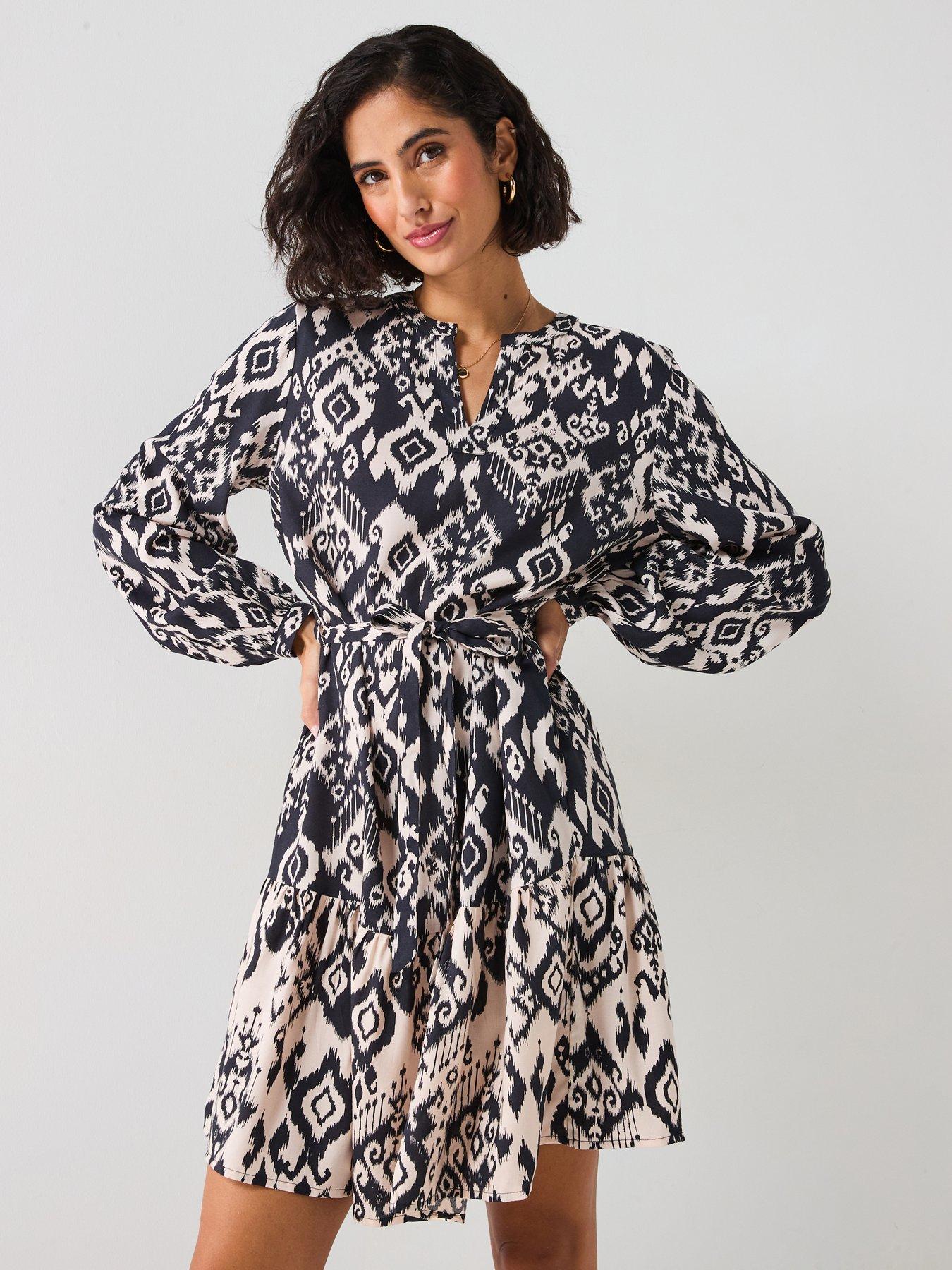 undefined Printed Long Sleeve Mini Dress - Black