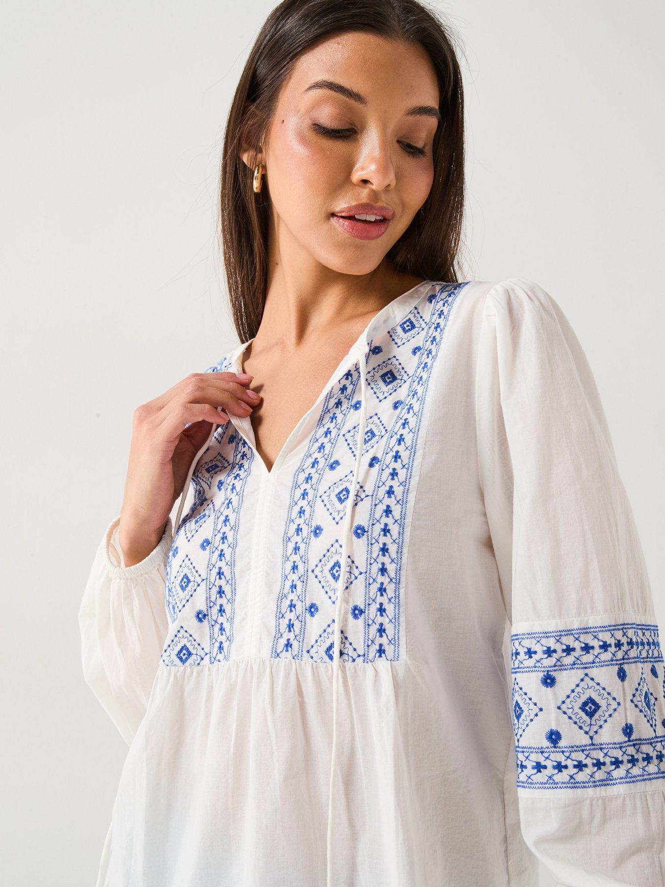 【deres】blooming embroidery blouse Buy Love & Roses Ivory Crew Neck Crochet Insert Embroidered 3/4