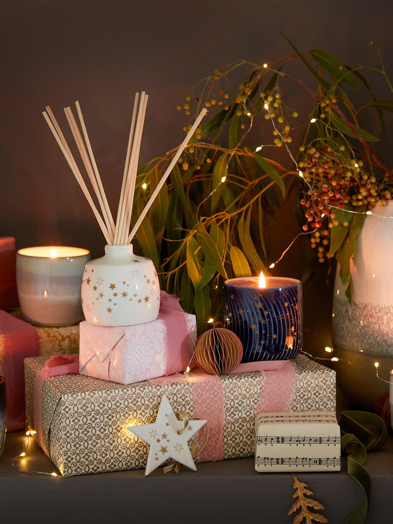 Product photograph of Denby Denby Porcelain White Arc Stars Diffuser from very.co.uk