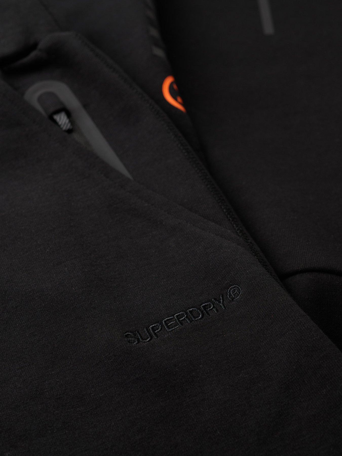 Image 6 of 6 of Superdry Tech Tappered Joggers - Black