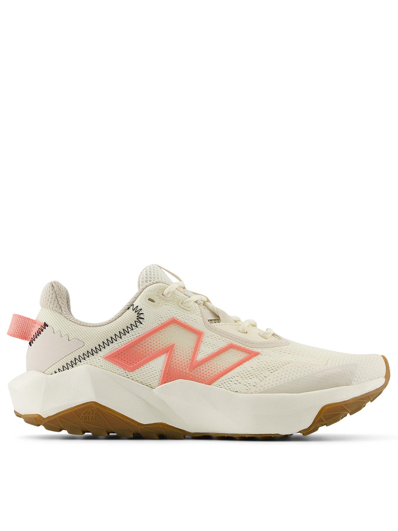 undefined Womens Trail Running Dynasoft Nitrel V6 Trainers - White/Pink