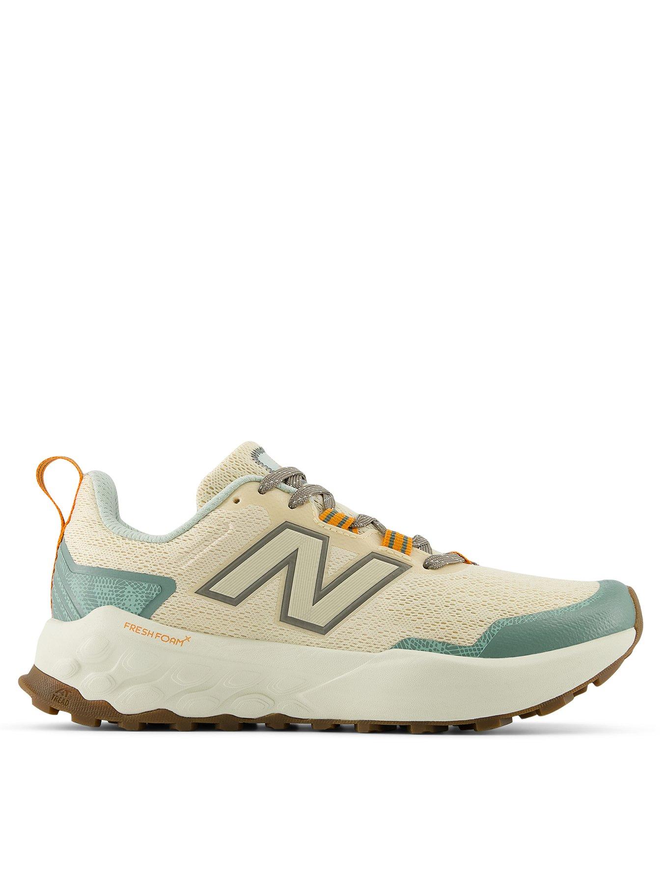 undefined Womens Trail Running Fresh Foam X Garo & Eacute; V2 Trainers - Green