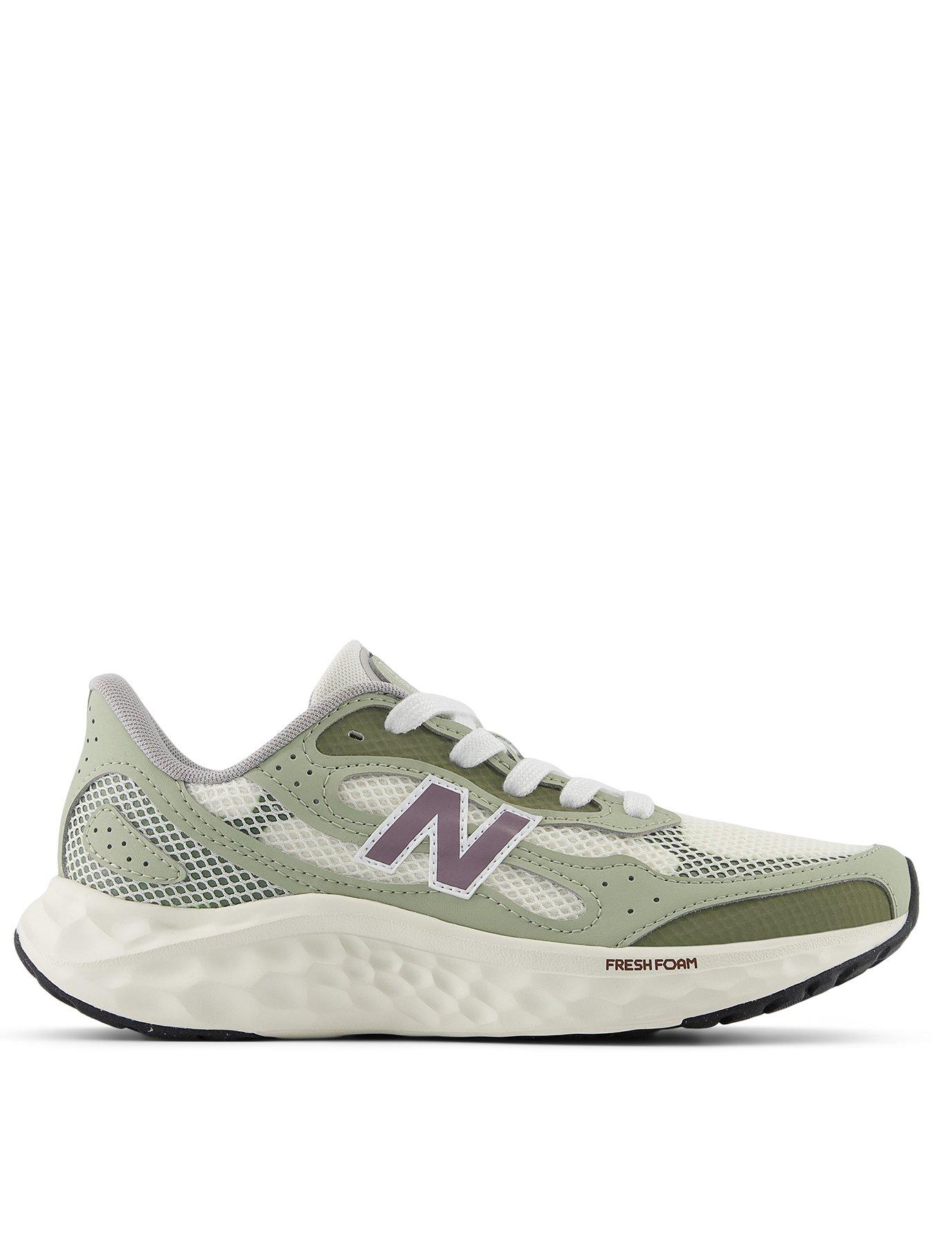 undefined Womens Running Arishi V4 Trainers - Green