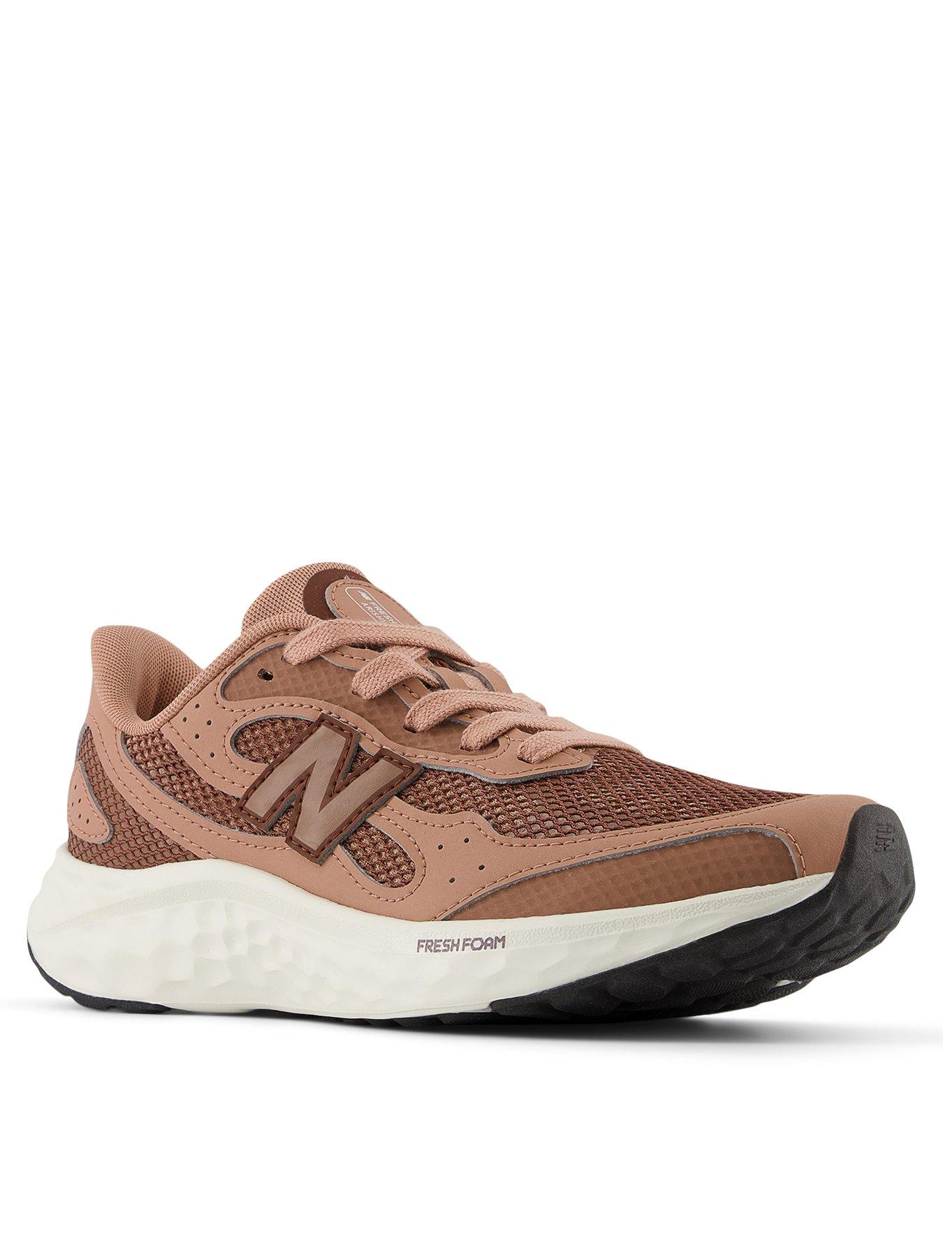 undefined Womens Running Arishi V4 Trainers - Landslide