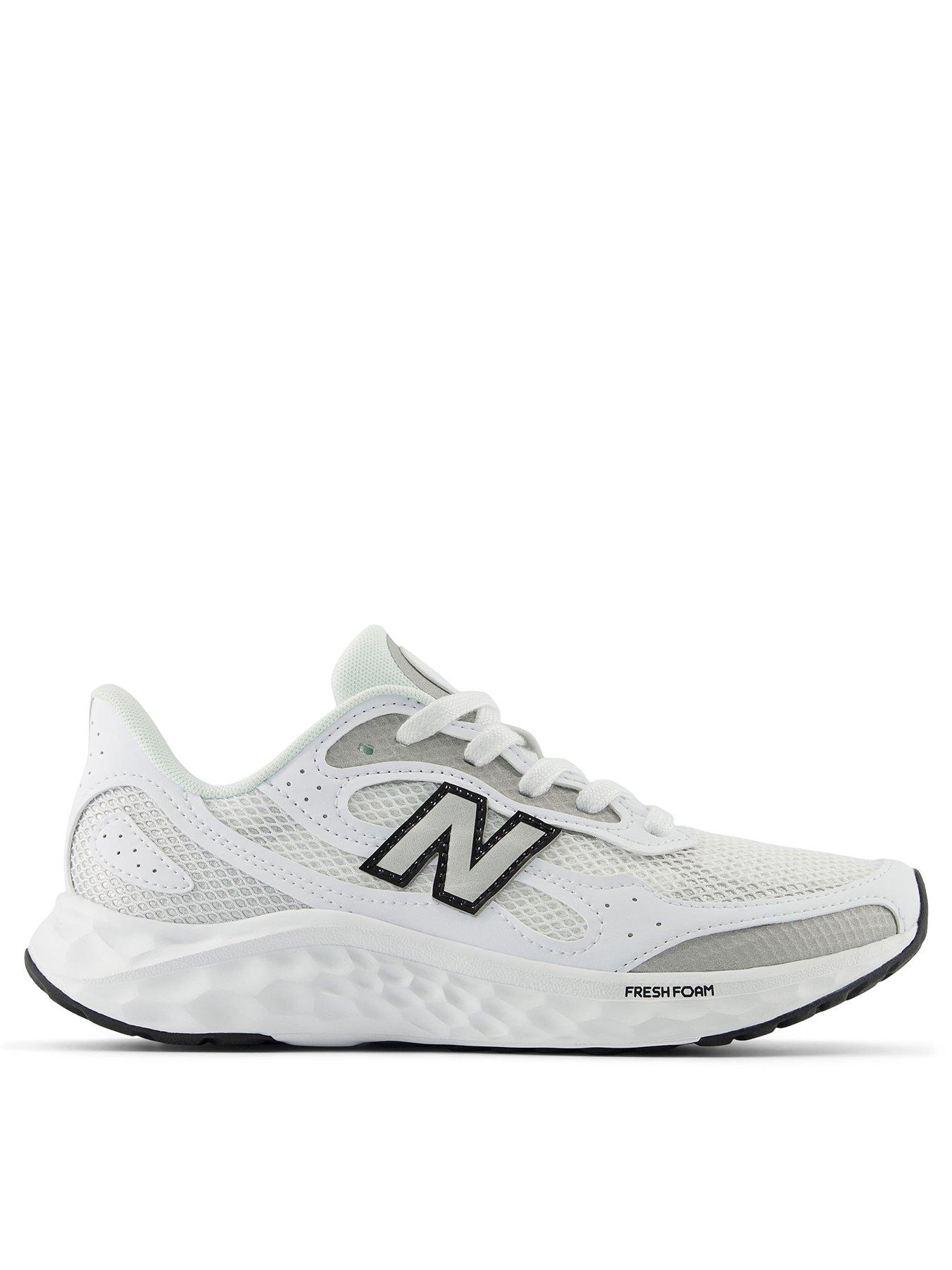undefined Womens Running Arishi V4 Trainers - White