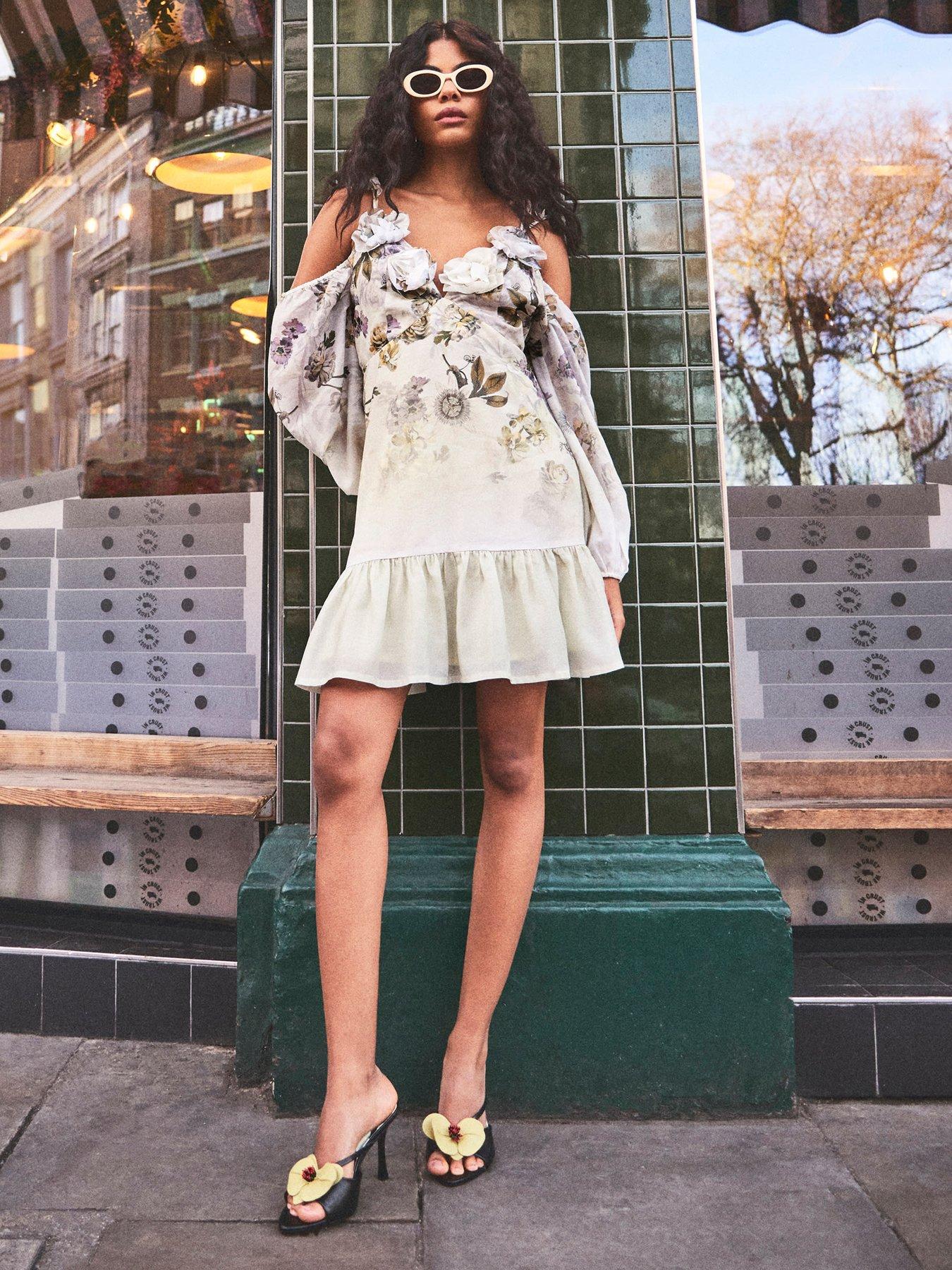 undefined 3D Floral Trimmed Sleeve Dress - Yellow Light
