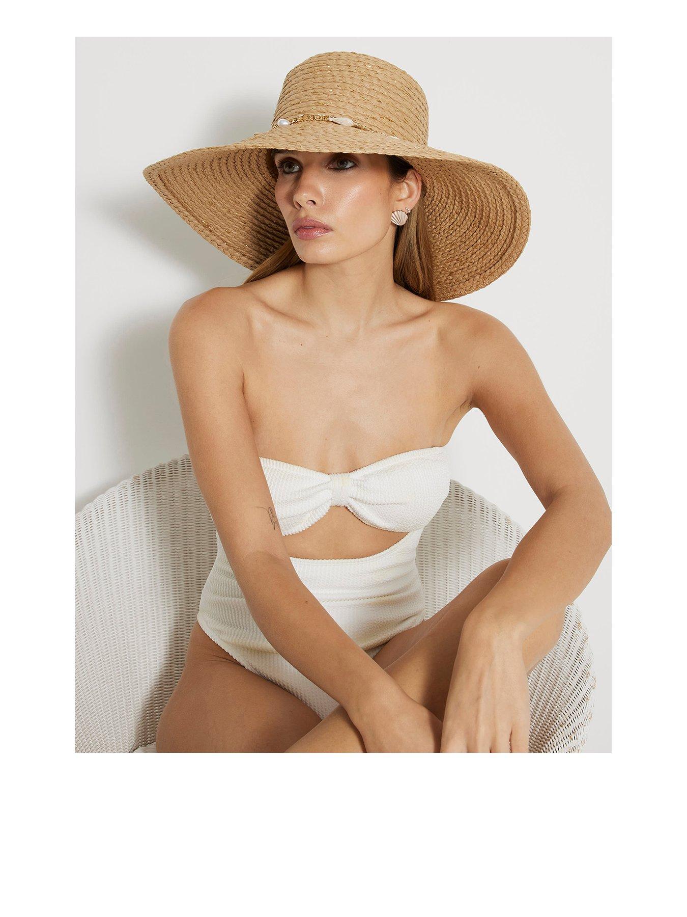 undefined Oversized Floppy Charm Detail - Cream