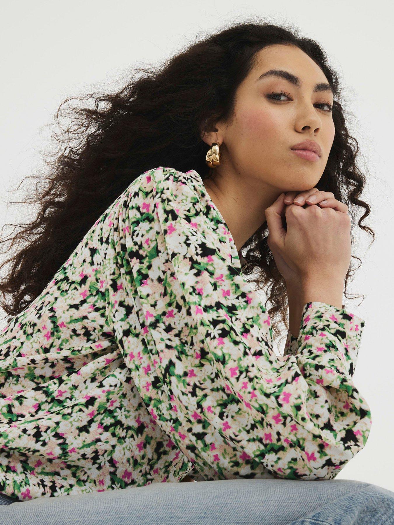 Image 3 of 4 of River Island Printed Crew Neck Blouse - Black