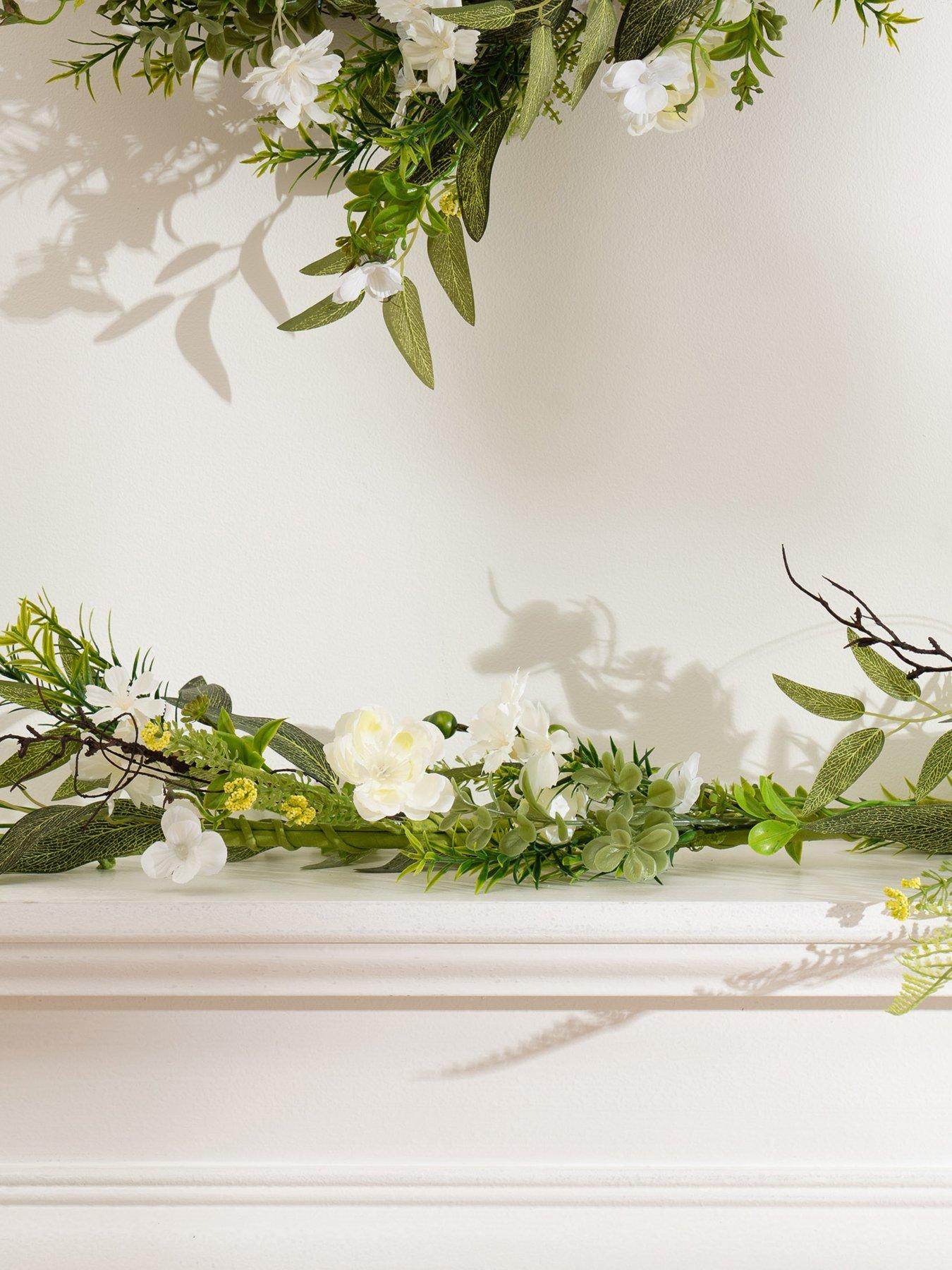 undefined 150cm Artificial White Floral Daisy Garland