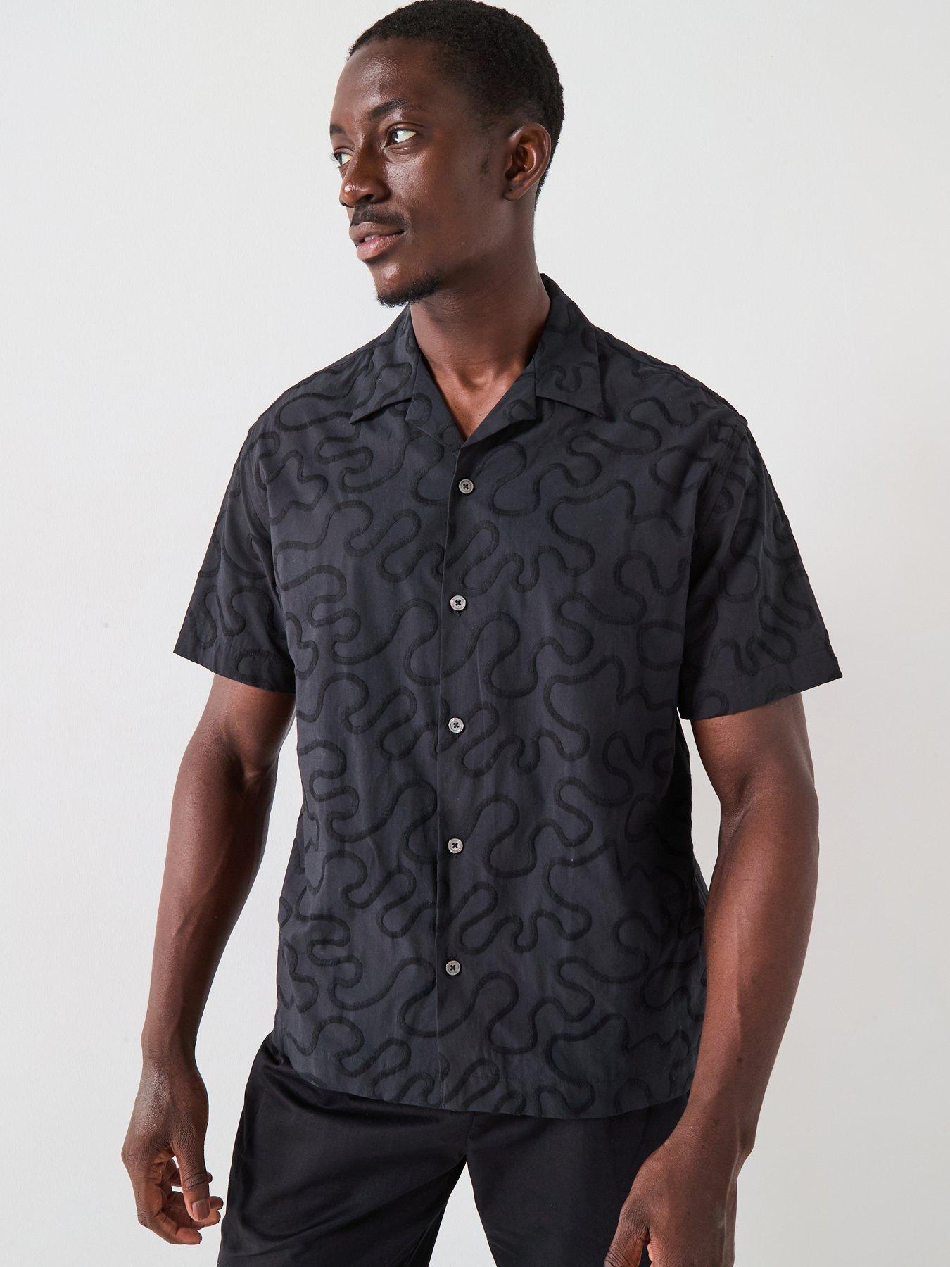 undefined Eli Relaxed Fit Embossed Short Sleeve Shirt - Black