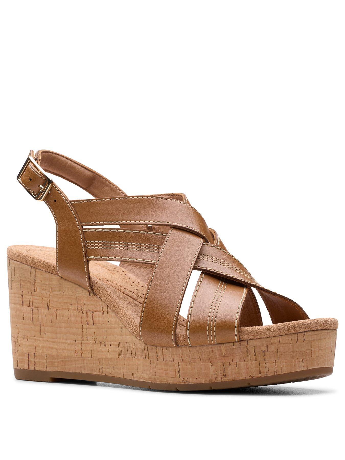 Sandalias de cuña Sabina Strap Champagne para mujer | Clarks